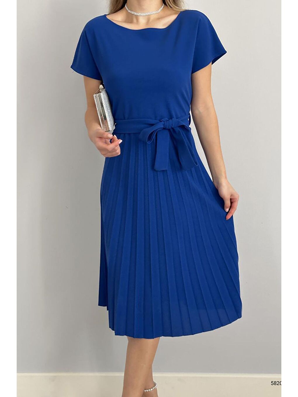 Saks Mavisi Kemerli Pliseli Elbise-2
