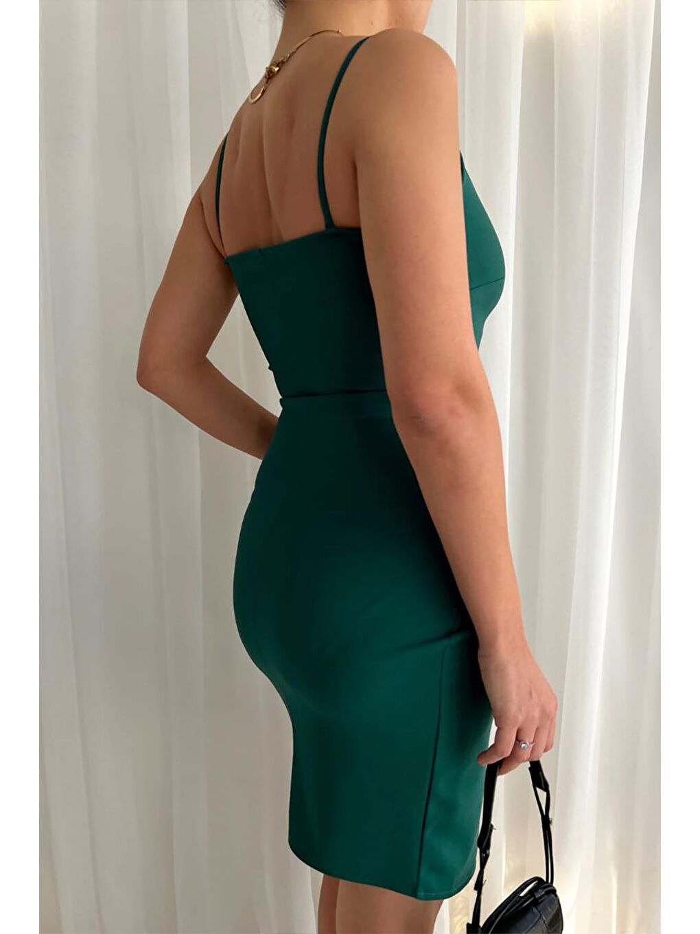 Yeşil Büzgü Detaylı Yırtmaçlı Kruvaze Yaka Krep Elbise-3