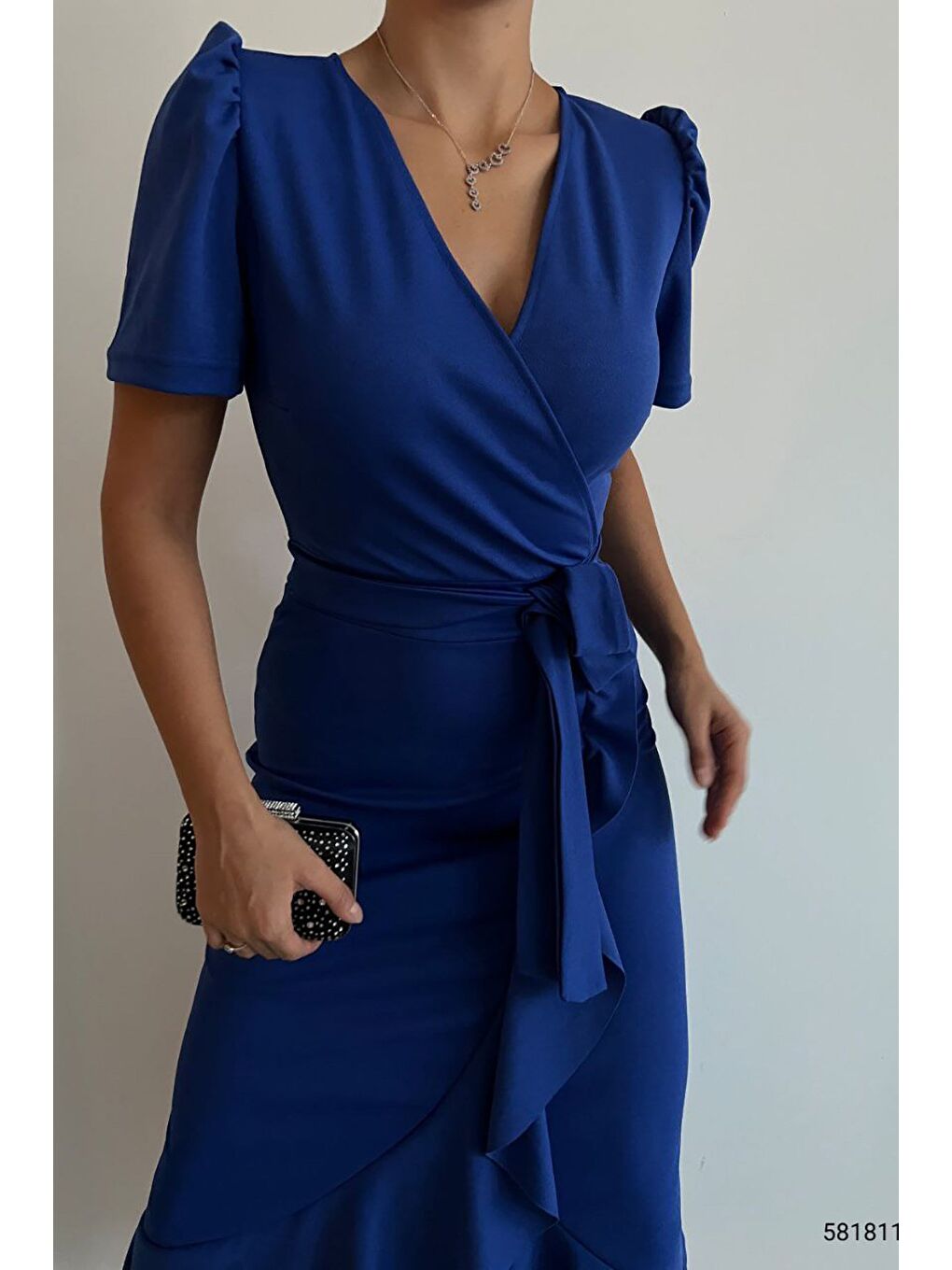 Saks Mavisi Krep Kumaş Kısa Kollu Kuşaklı Midi Elbise-1