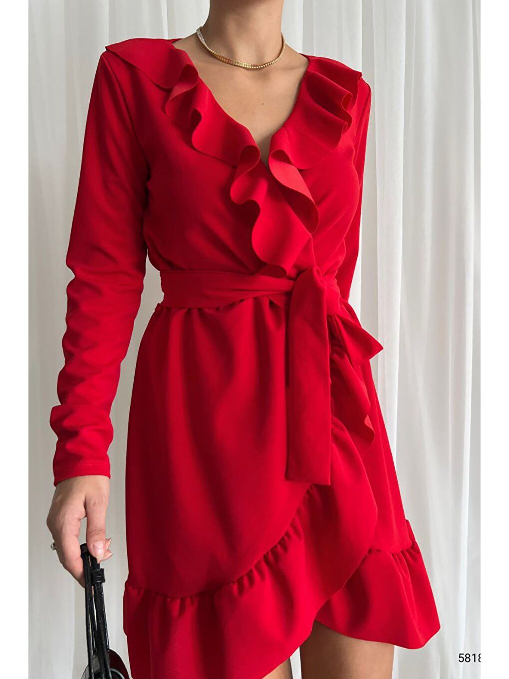 Kırmızı Önü Fırfırlı Ve Volanlı Kuşaklı Elbise-2