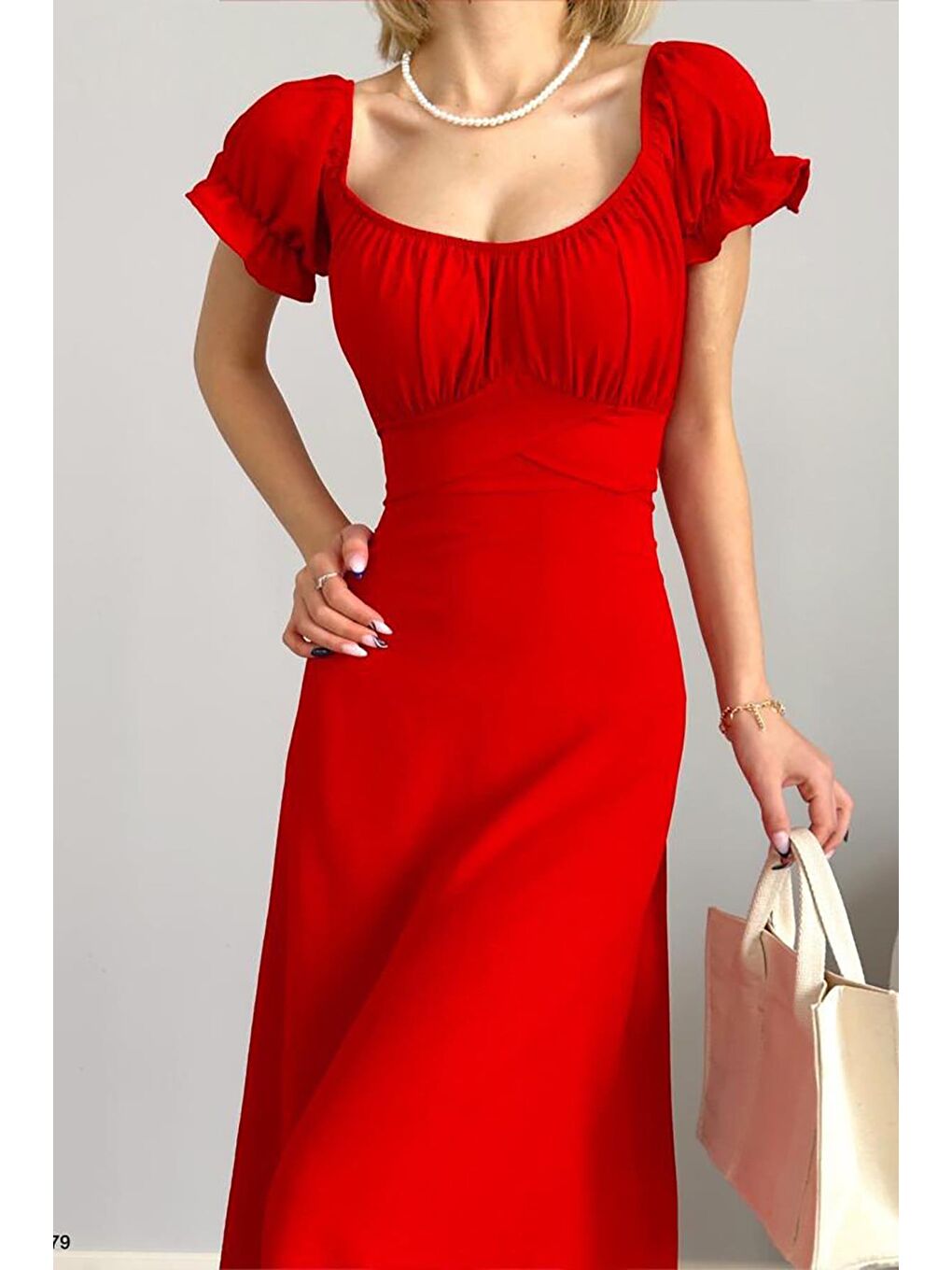 Kırmızı Madonna Yaka Ayrobin Elbise-1