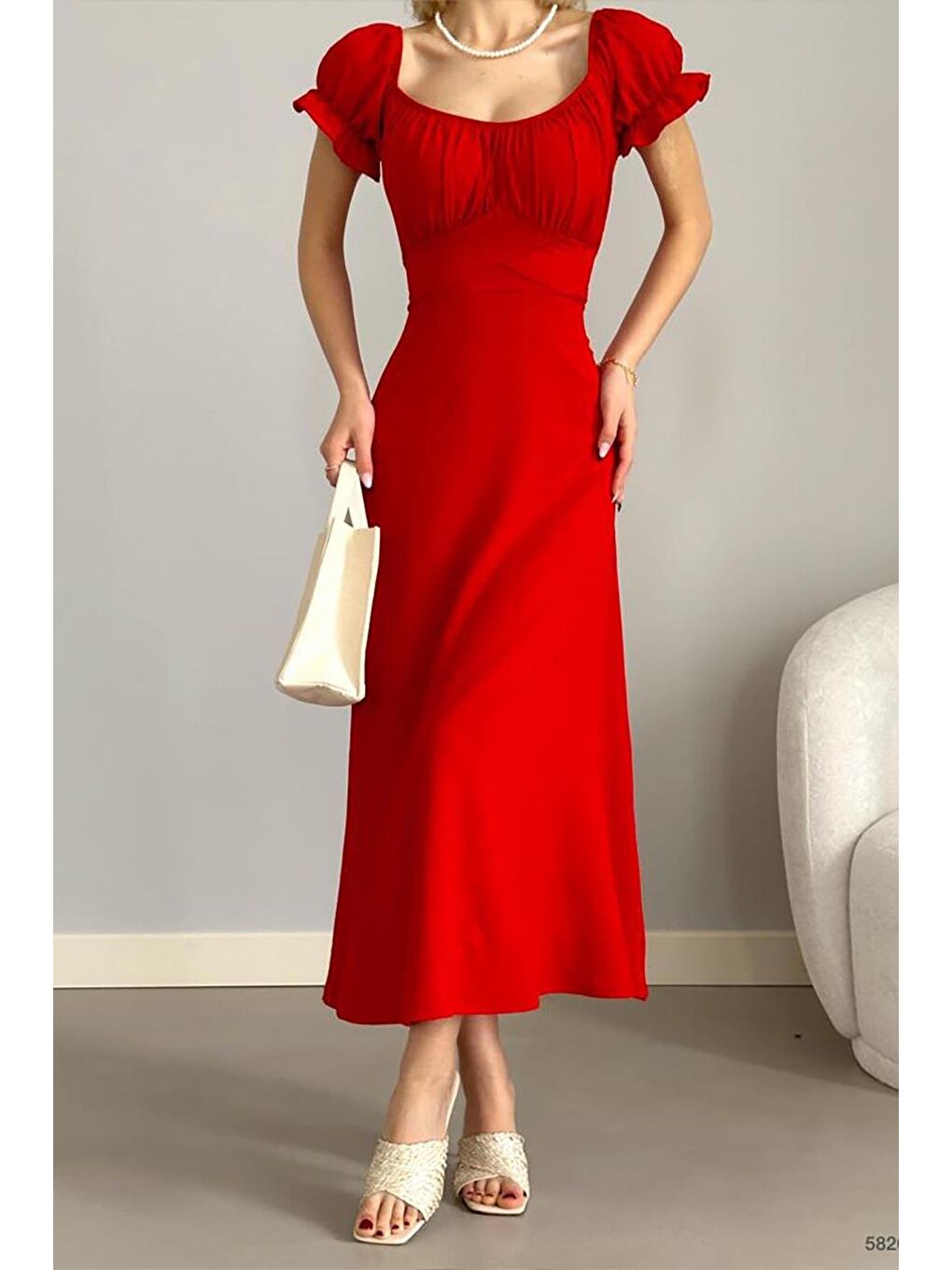 Kırmızı Madonna Yaka Ayrobin Elbise-2