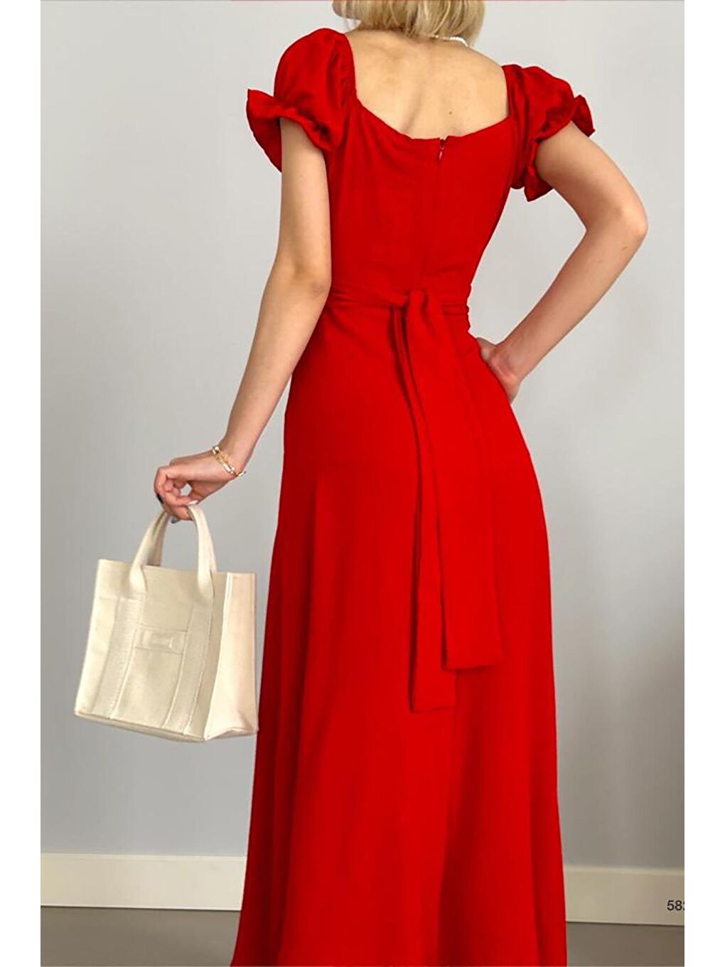 Kırmızı Madonna Yaka Ayrobin Elbise-4