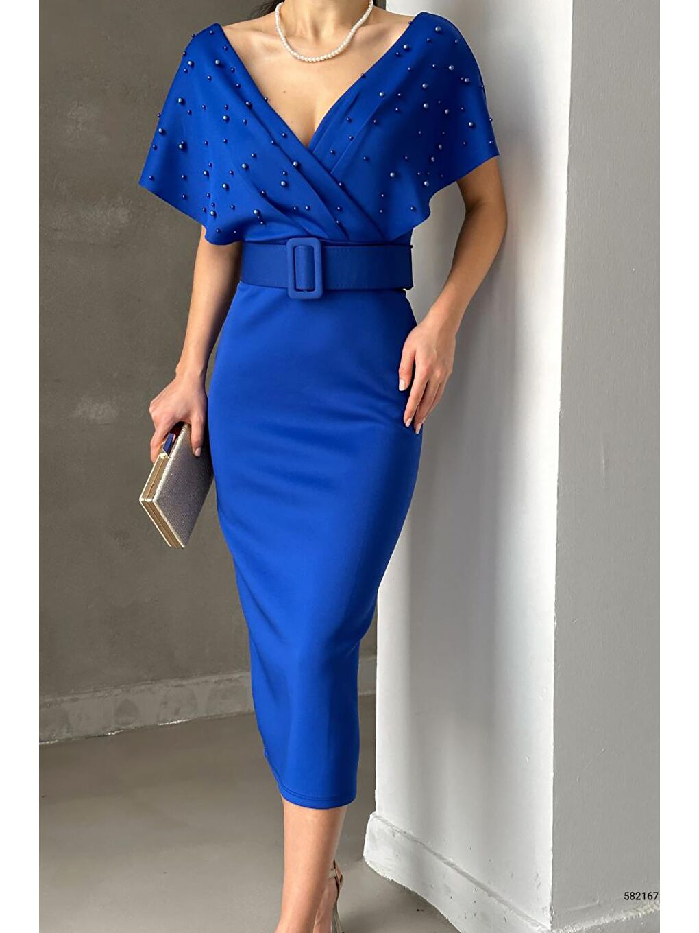 Saks Mavisi Kemerli Scuba Kumaş İnci Detaylı Elbise-3