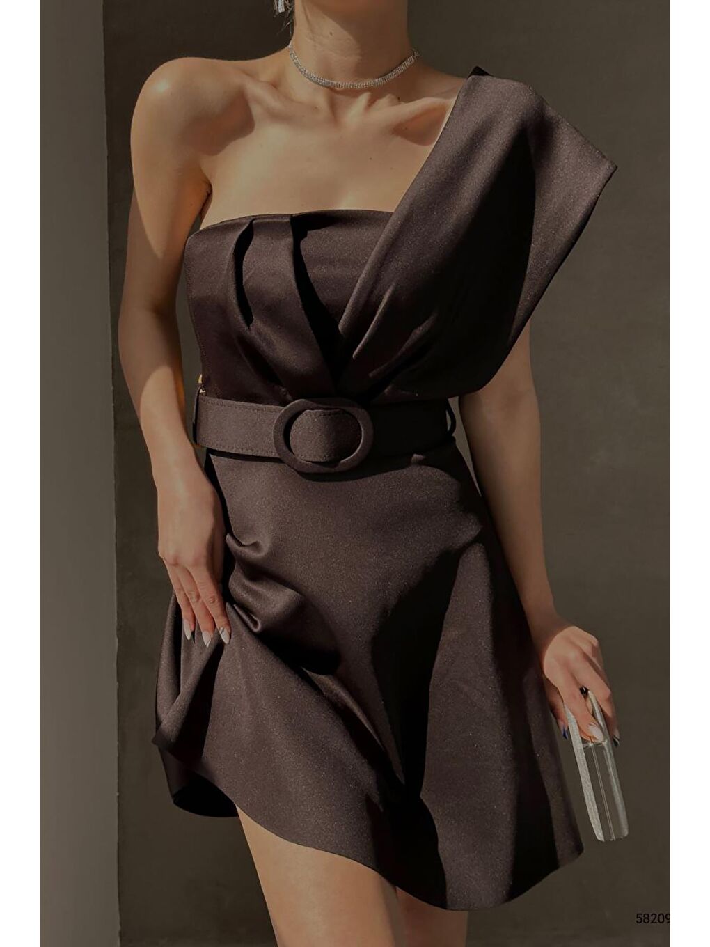 Siyah Scuba Kumaş Kemerli Özel Davet Elbisesi-1