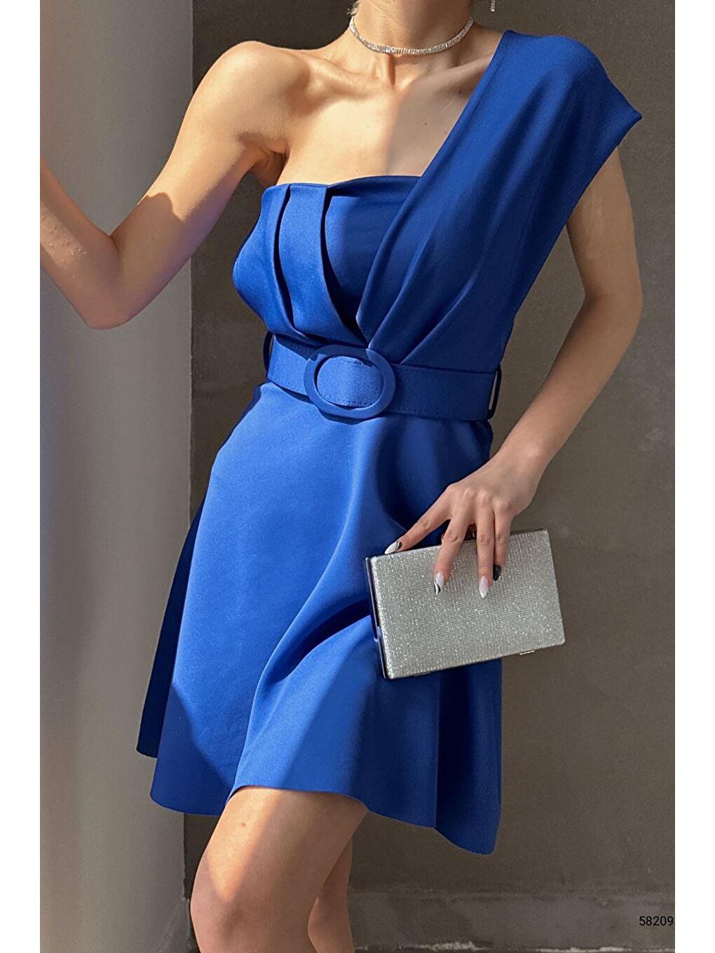 Saks Mavisi Scuba Kumaş Kemerli Özel Davet Elbisesi-3