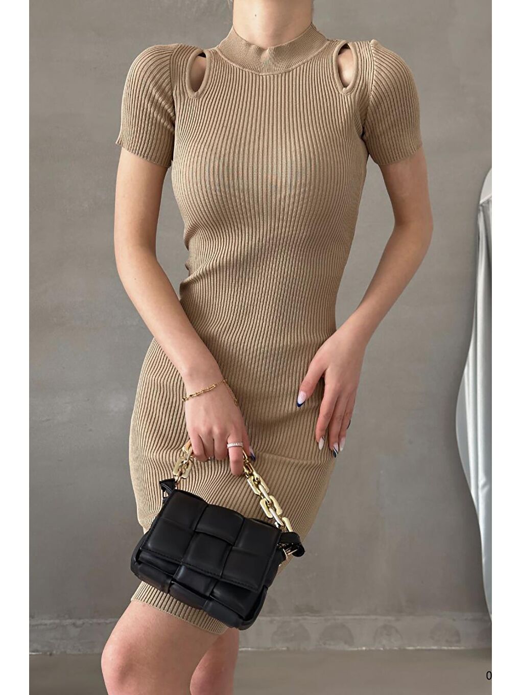 Kahverengi Kısa Kollu Köprücük Detaylı Triko Elbise-2