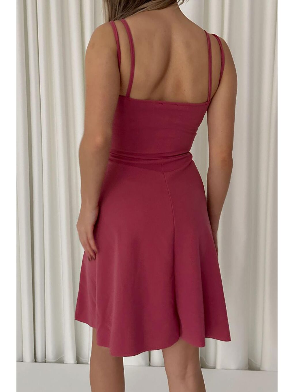 Pembe Pudra Çarpraz Askılı İthal Krep Kumaş Elbise-4