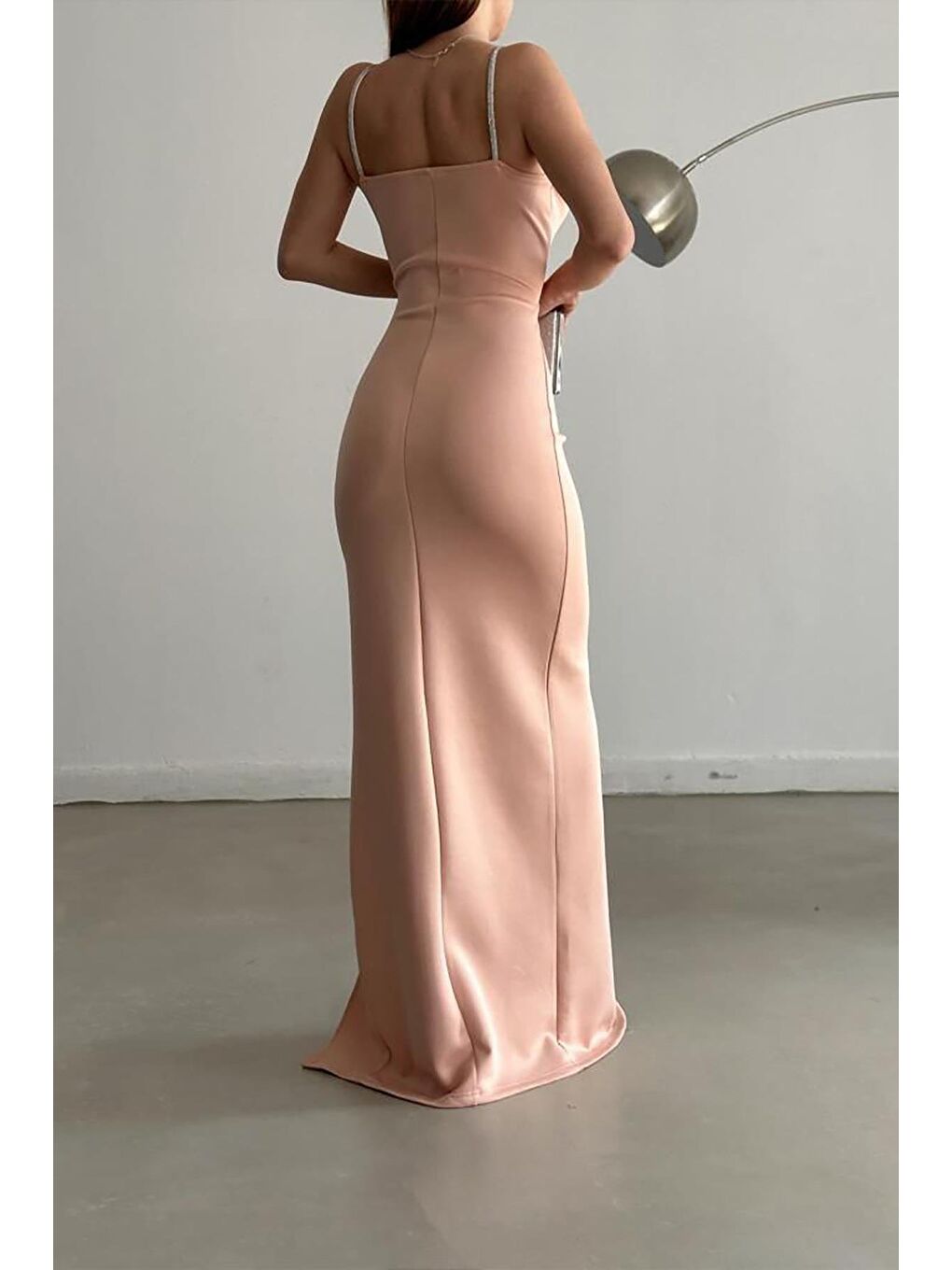 Pembe Pudra Scuba Kumaş Askı Taş Detay İnce Askılı Yırtmaçlı Abiye Elbise-3