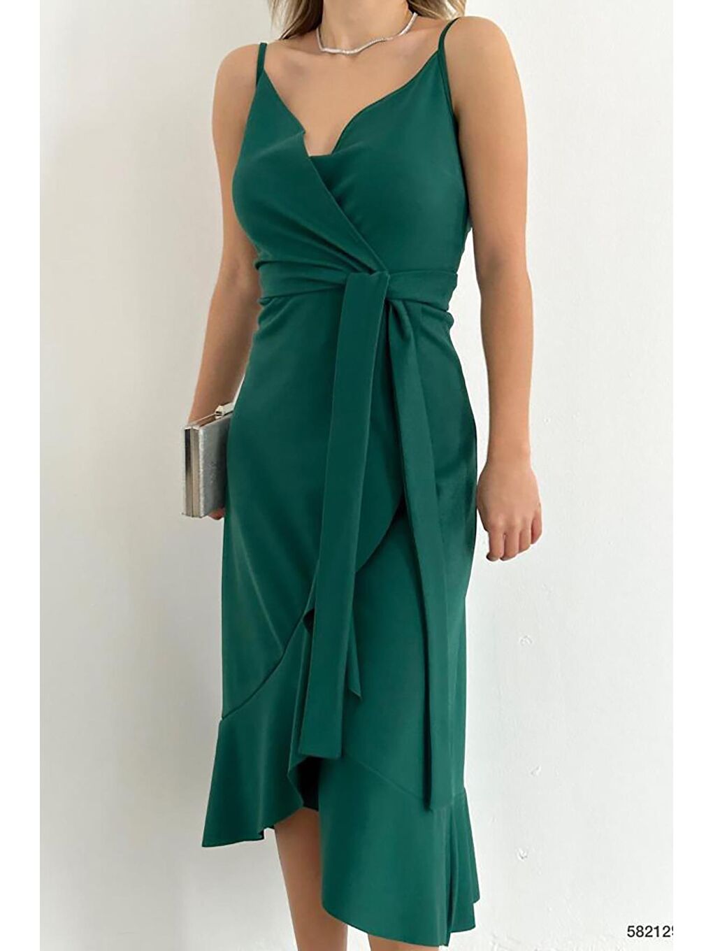 Yeşil Volanlı Midi Boy Kuşaklı Elbise-1