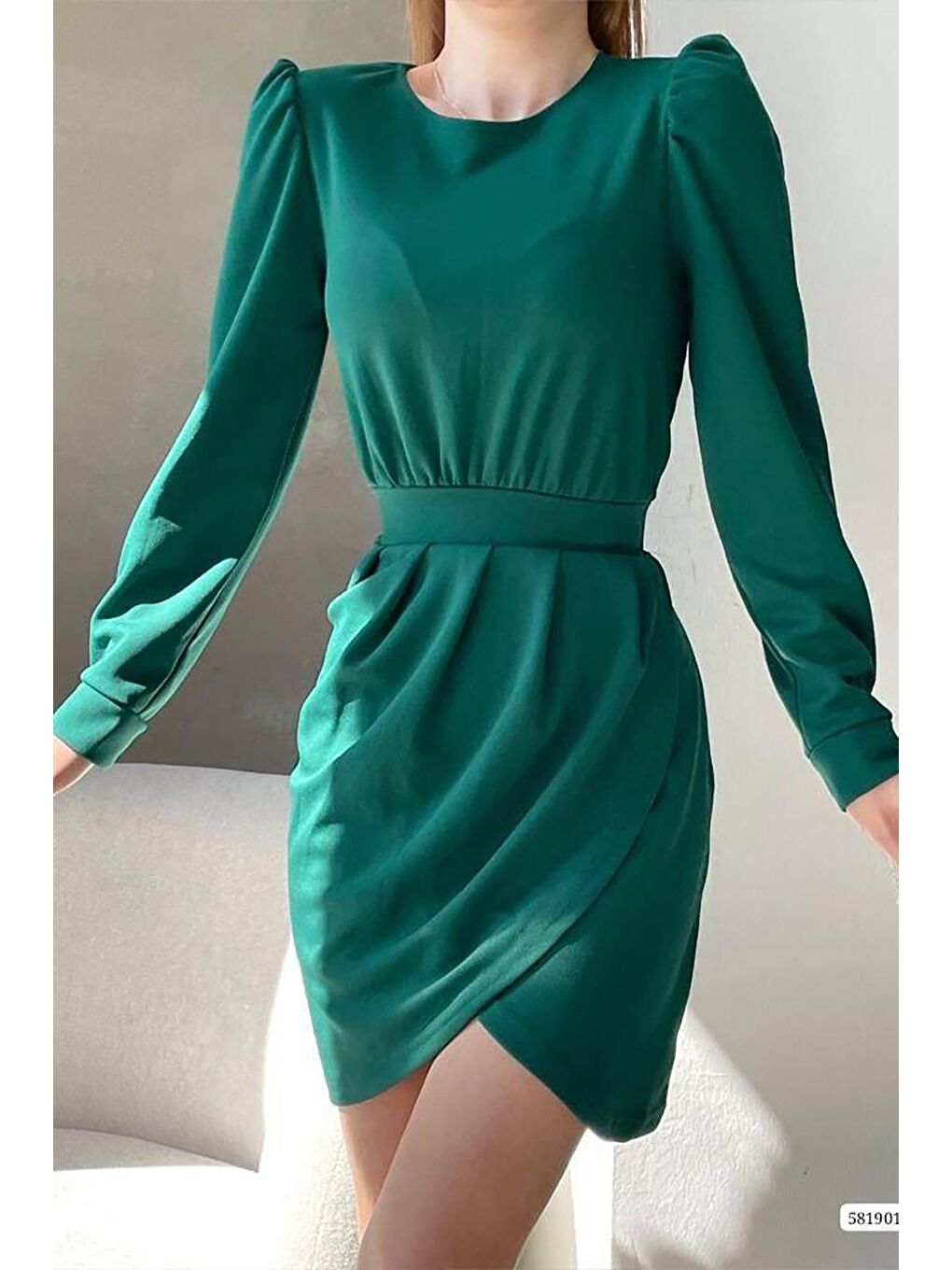 Yeşil Krep Kumaş Uzun Kollu Katlamalı Elbise-2