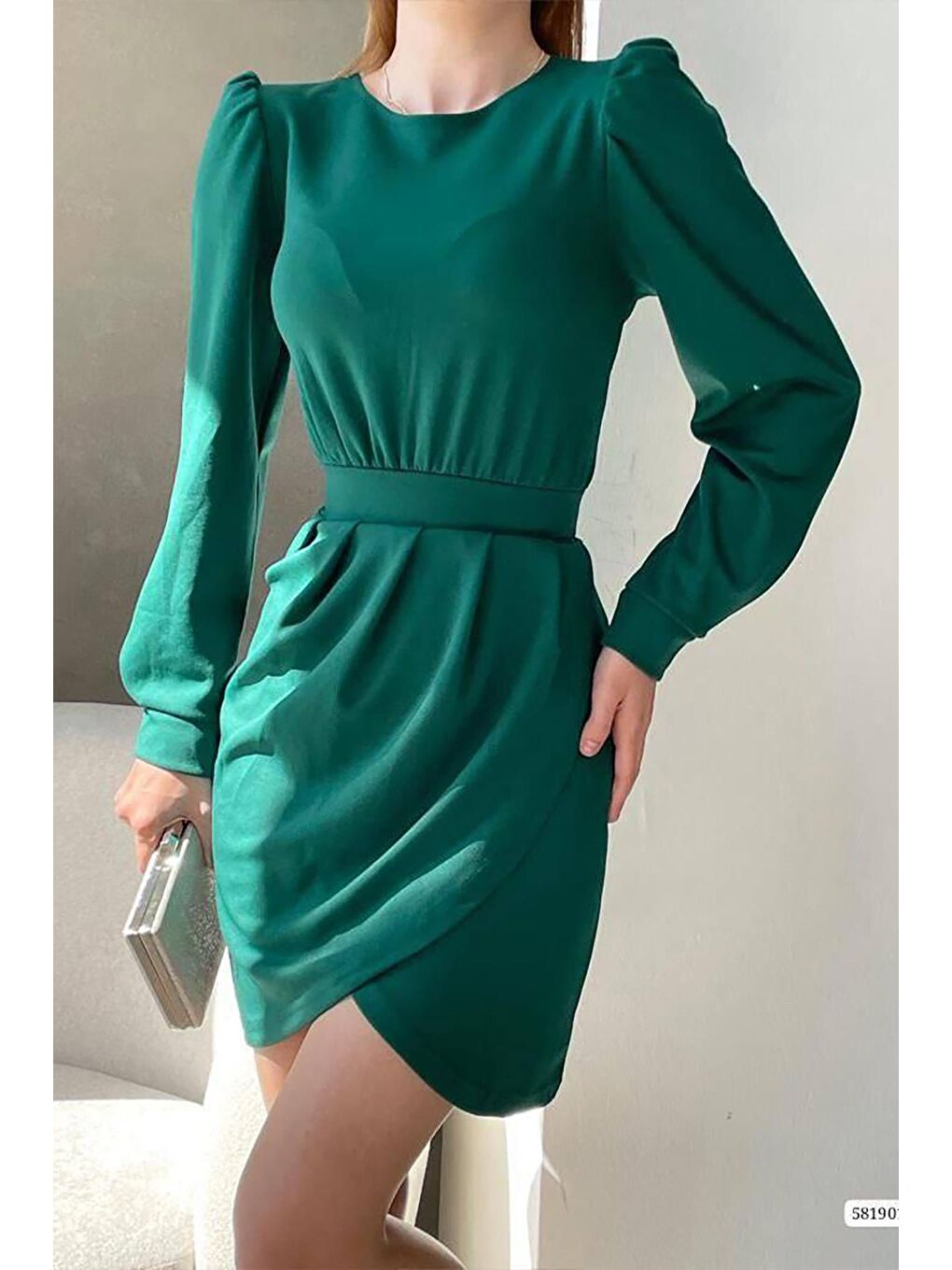 Yeşil Krep Kumaş Uzun Kollu Katlamalı Elbise-3