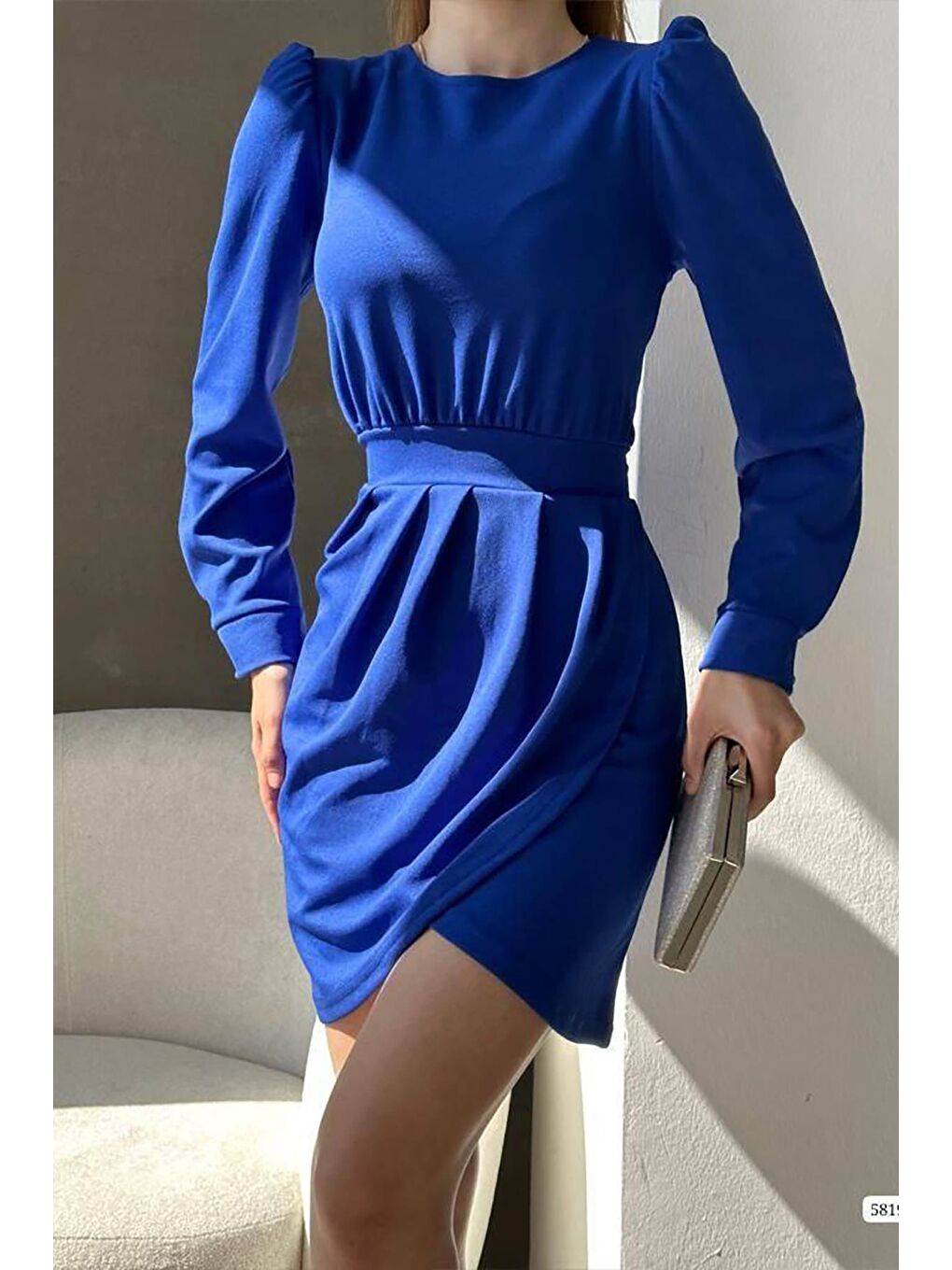 Mavi Krep Kumaş Uzun Kollu Katlamalı Elbise