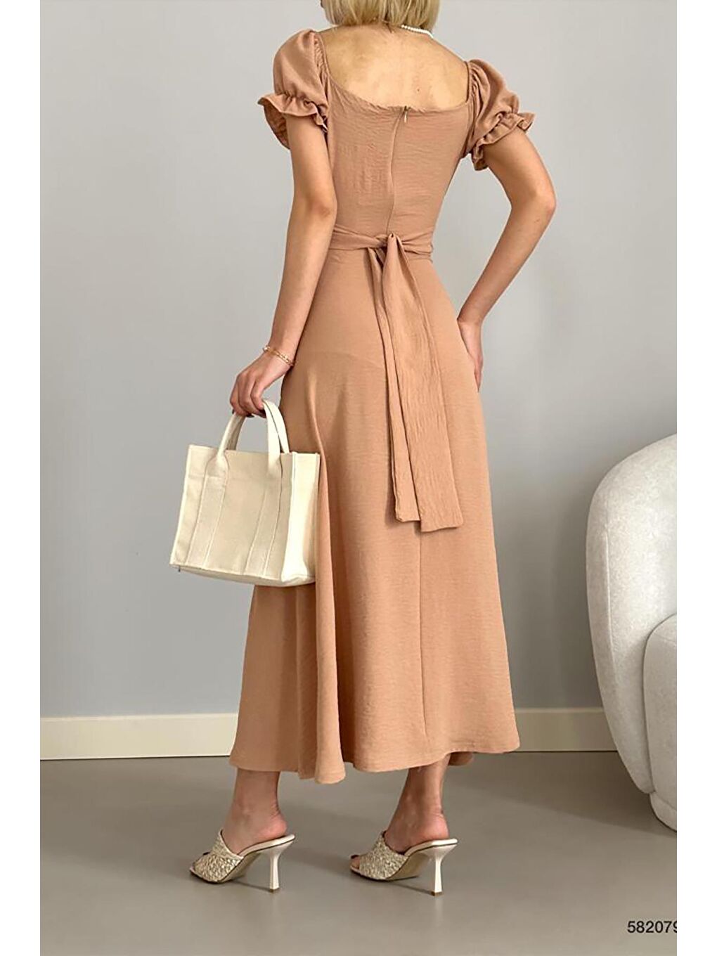 Bej Rengi Madonna Yaka Ayrobin Elbise-4