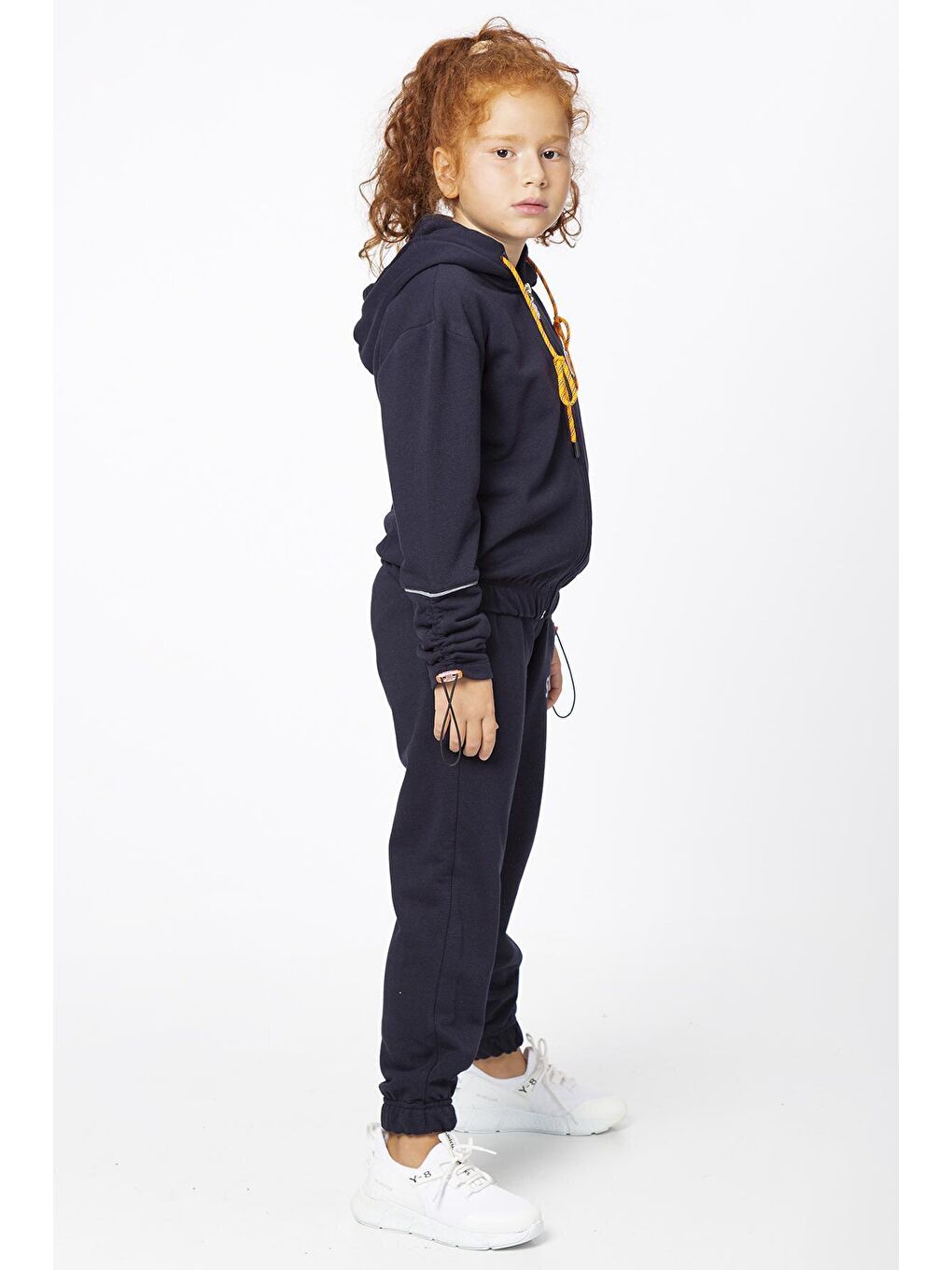 Lacivert Nakış Detaylı Büzgü Kollu Kapüşonlu Kız Çocuk Eşofman Takımı-9