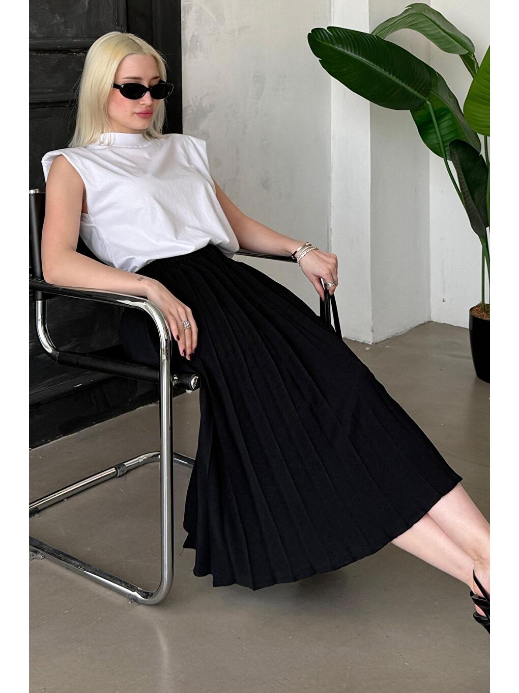 Siyah Pileli Midi Boy Kadın Etek Mg2393-3