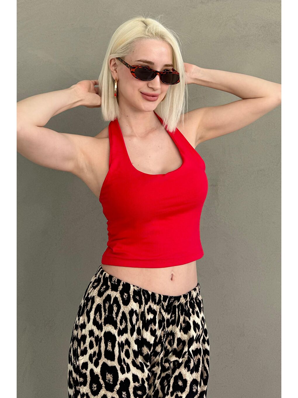Kırmızı Halter Yaka Boyun Askılı Crop Top Mg2456-2