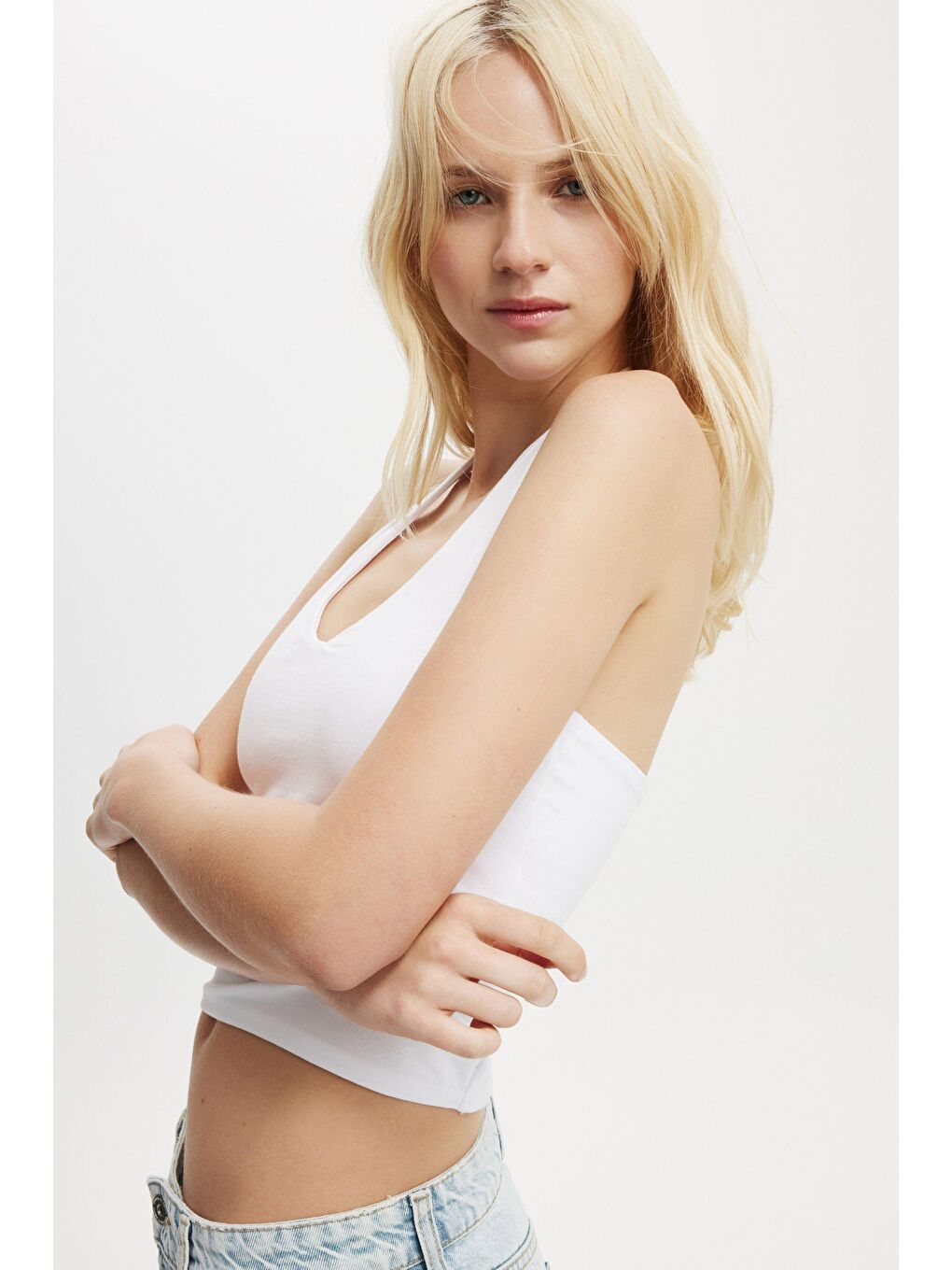 Beyaz Halter Yaka Boyun Askılı Crop Top Mg2456-1