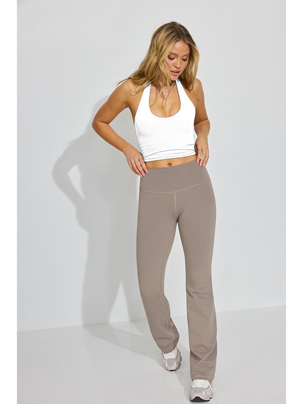 Beyaz Halter Yaka Boyun Askılı Crop Top Mg2456-9