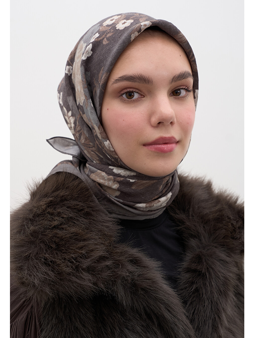 Gri Reverıe Desen Pamuklu Viskon Eşarp Füme-6