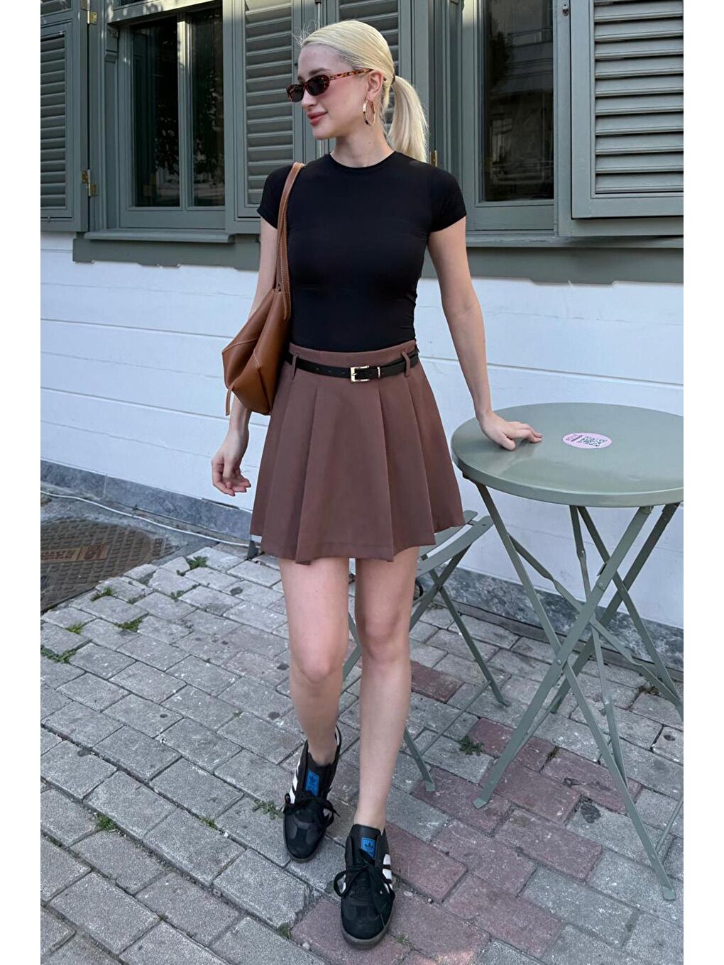 Kahverengi Pileli Kadın Mini Şort Etek Mg2402-2