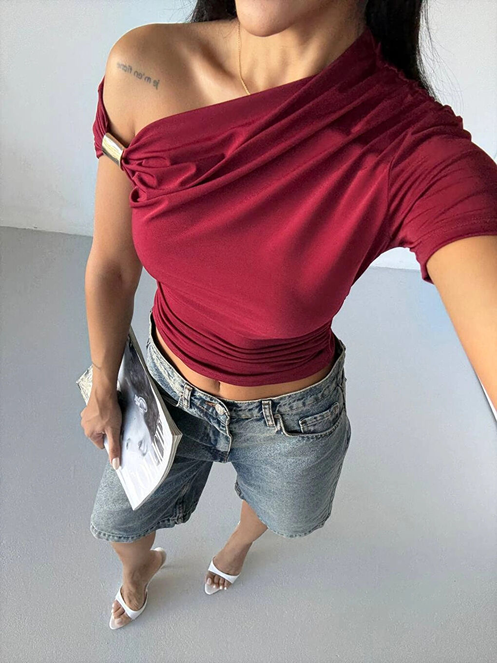 Kadın Bordo Asimetrik Drapelim Omuz Aksesuarlı Sandy Bluz HZL25S-FRY123231-1