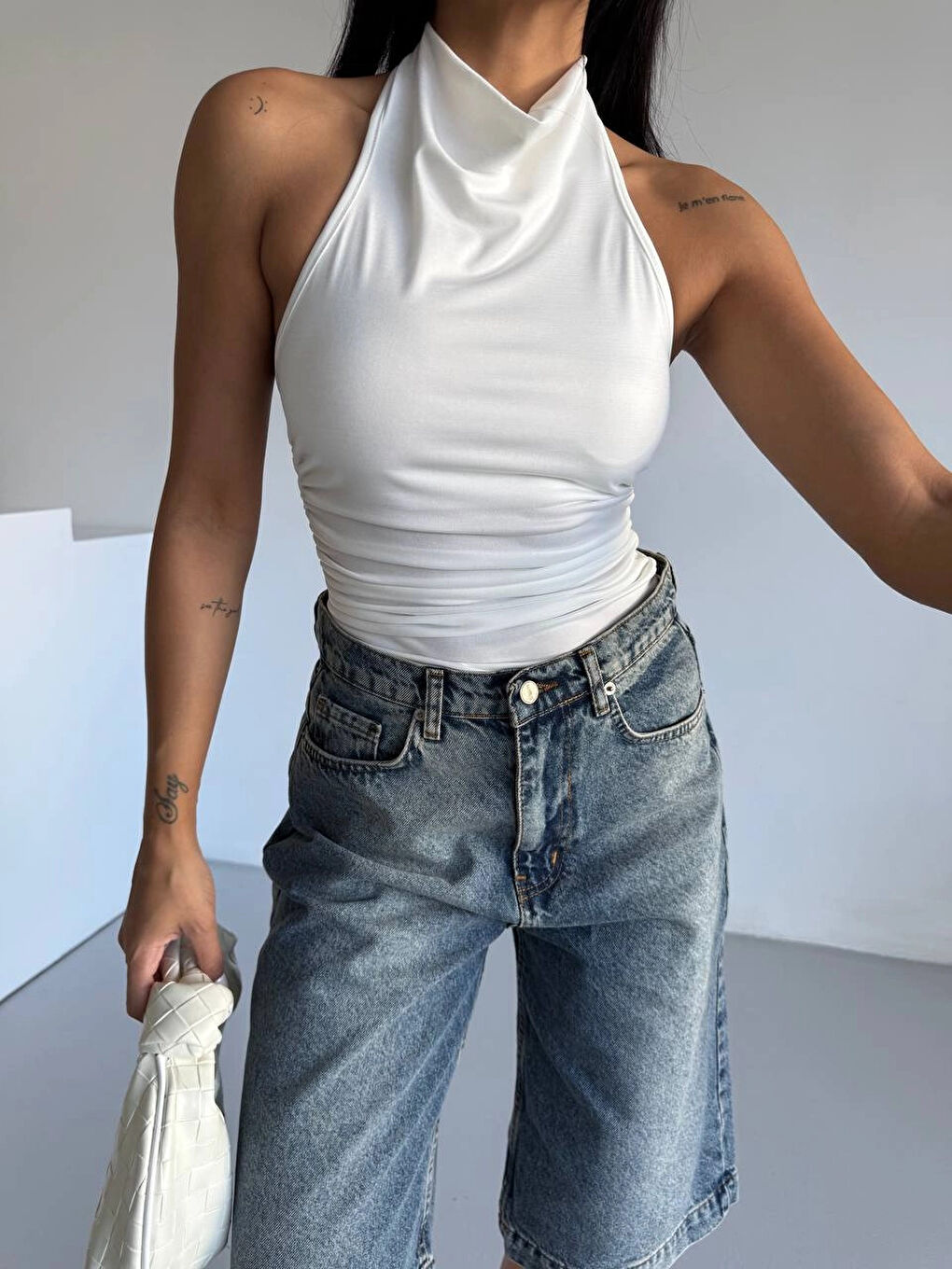 Kadın Beyaz Halter Yaka Sırtı Açık Sandy Bluz HZL25S-FRY123141-3