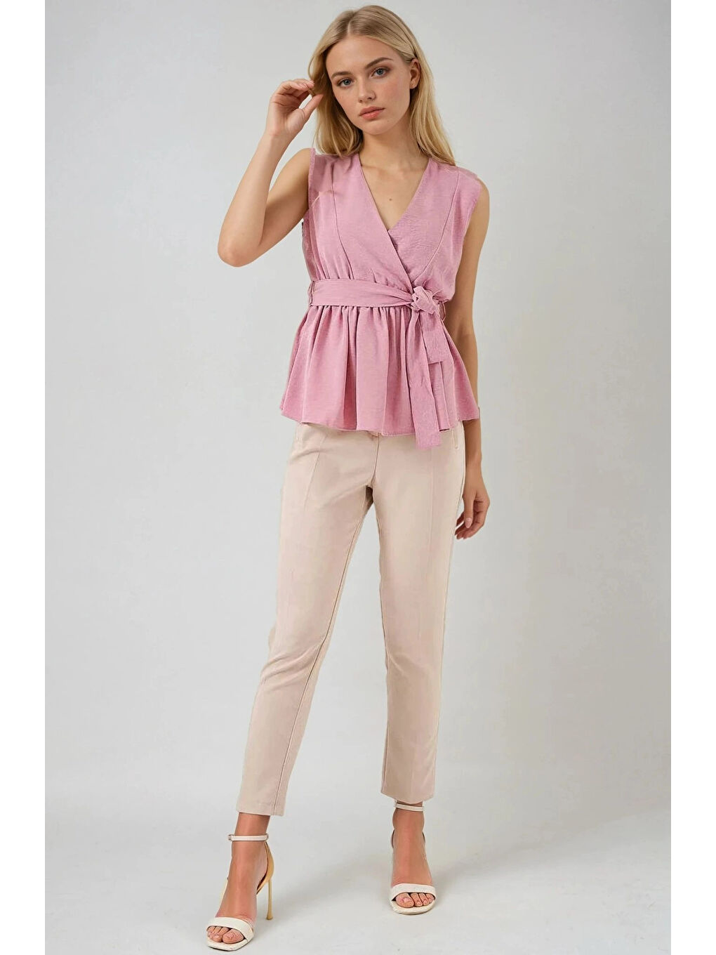 Pembe Kadın Pudra Kruvaze Yaka Beli Lastikli Kuşaklı Bluz HZL25S-BD19661-1