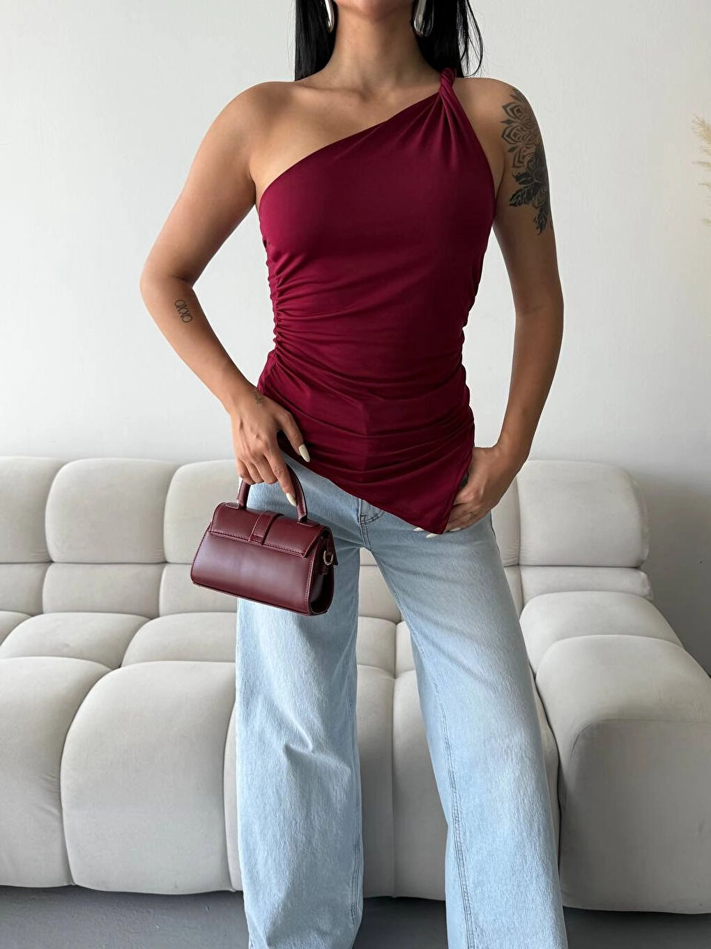 Kadın Bordo Tek Omuz Asimetrik Kesim Sandy Bluz HZL25S-FRY123241-1