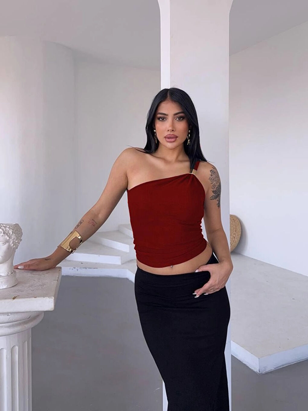 Kadın Bordo Tek Omuz Gold Metal Detaylı Bluz HZL25S-FRY123111