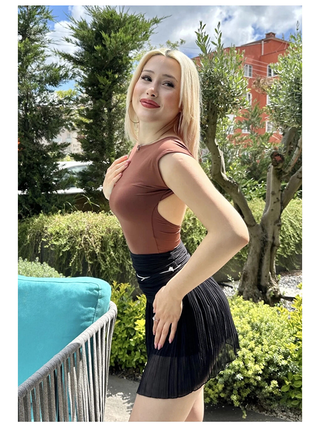 Kadın Kahverengi Sırt Dekolteli Kısa Kollu Bluz HZL24S-ZK10831-4