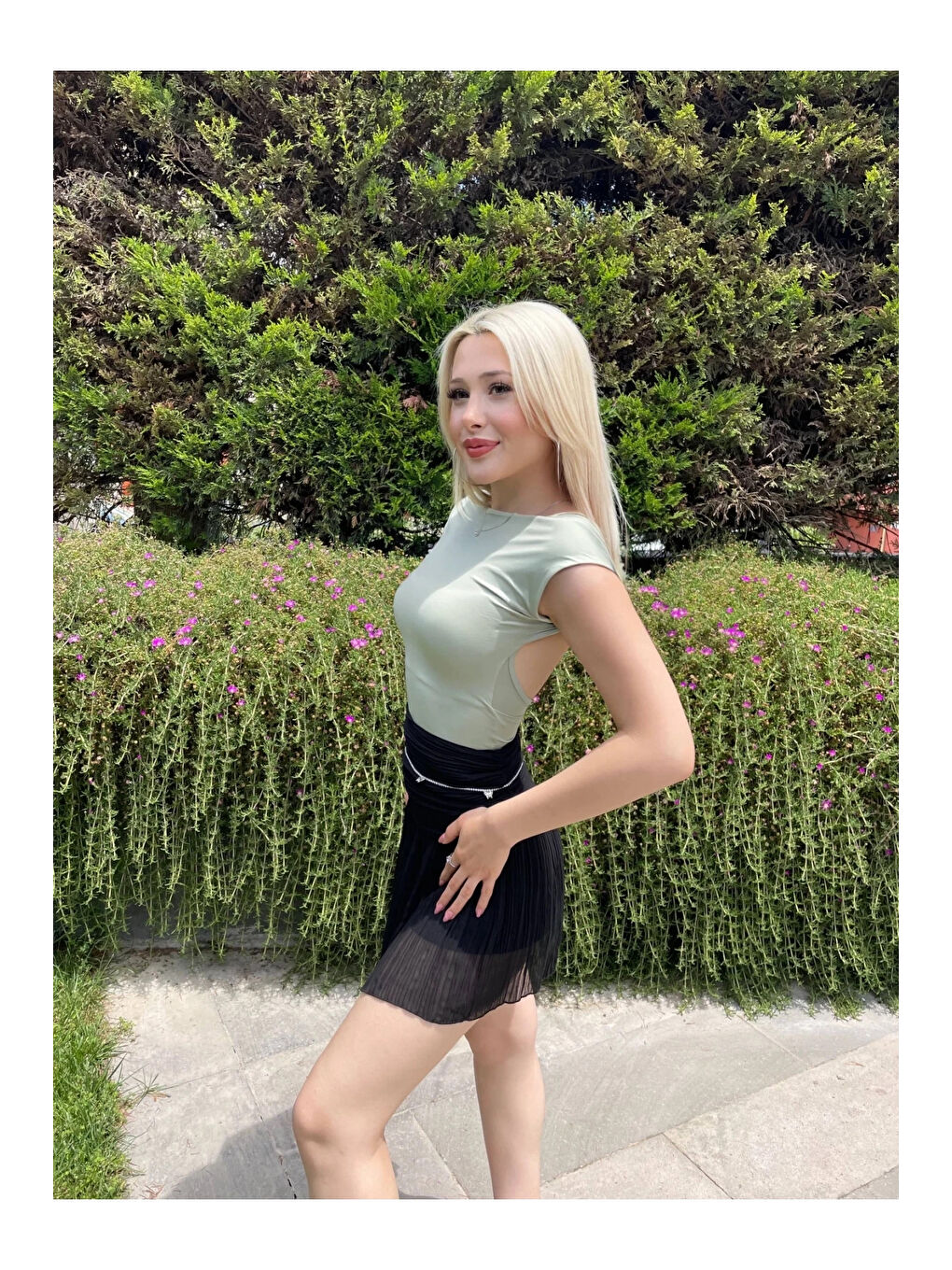 Kadın Çağla Yeşili Sırt Dekolteli Kısa Kollu Bluz HZL24S-ZK10831-1