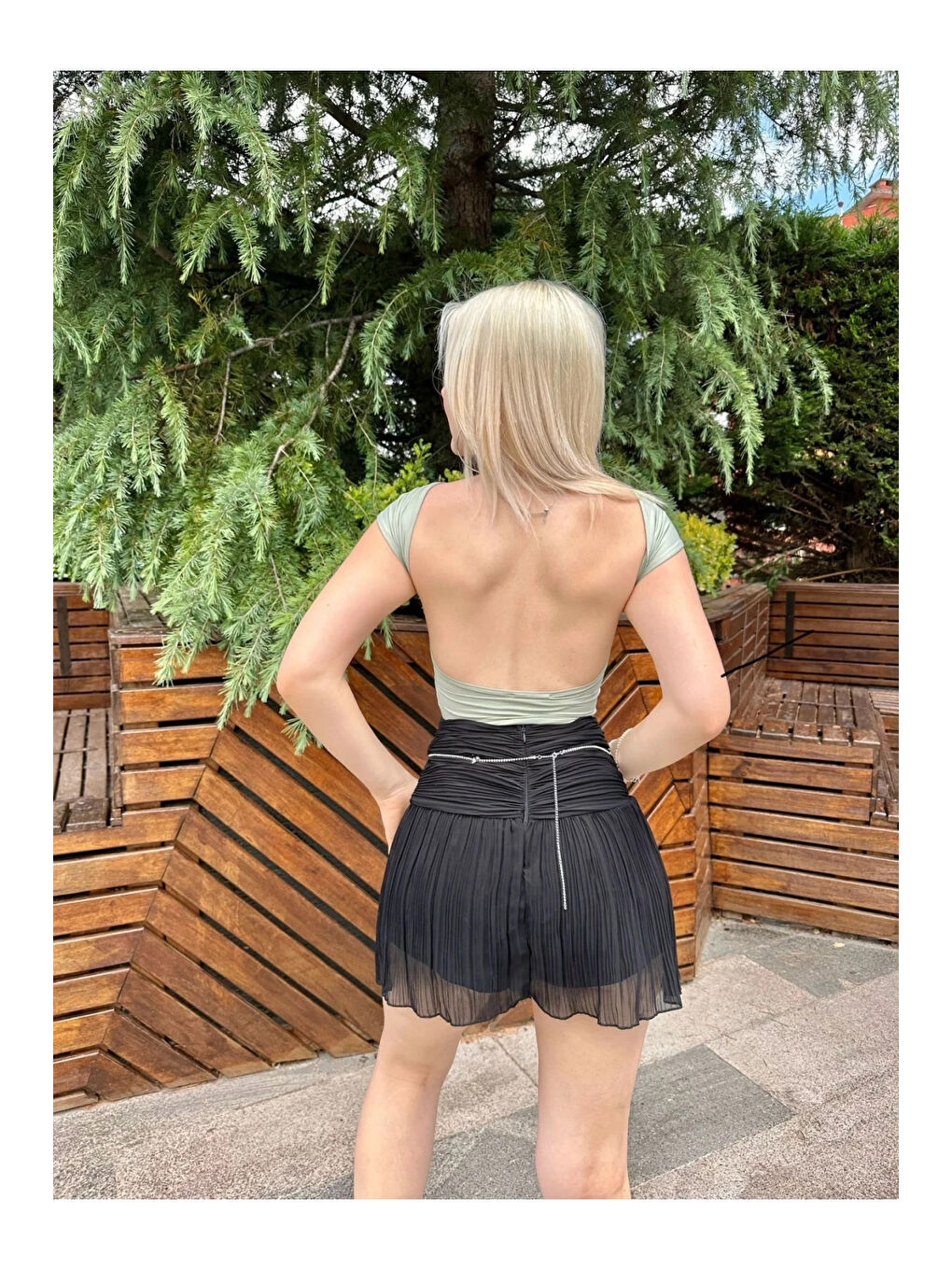 Kadın Çağla Yeşili Sırt Dekolteli Kısa Kollu Bluz HZL24S-ZK10831-3