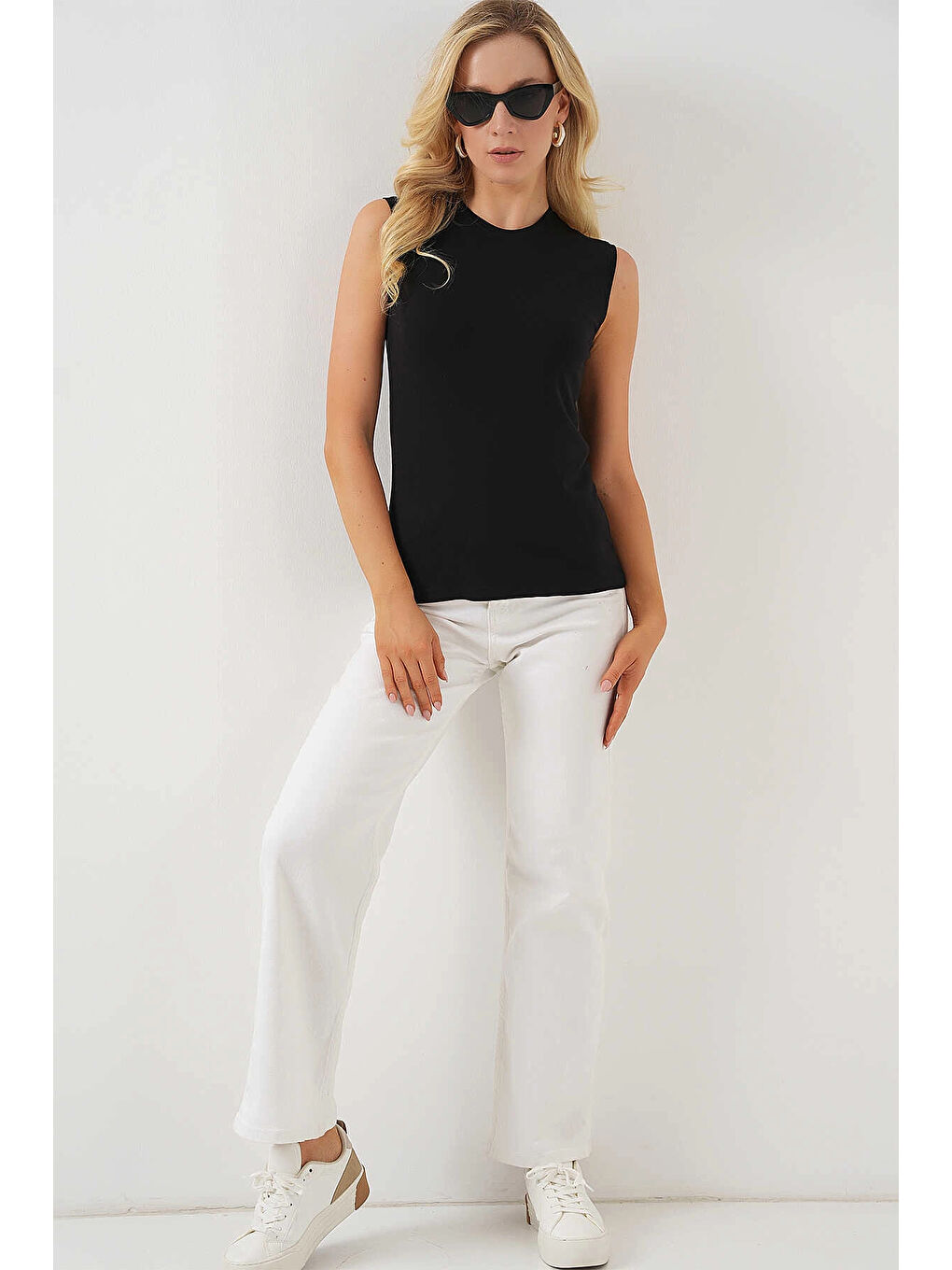 Kadın Siyah Basic Sıfır Kol Body HZL25S-BD143471-1