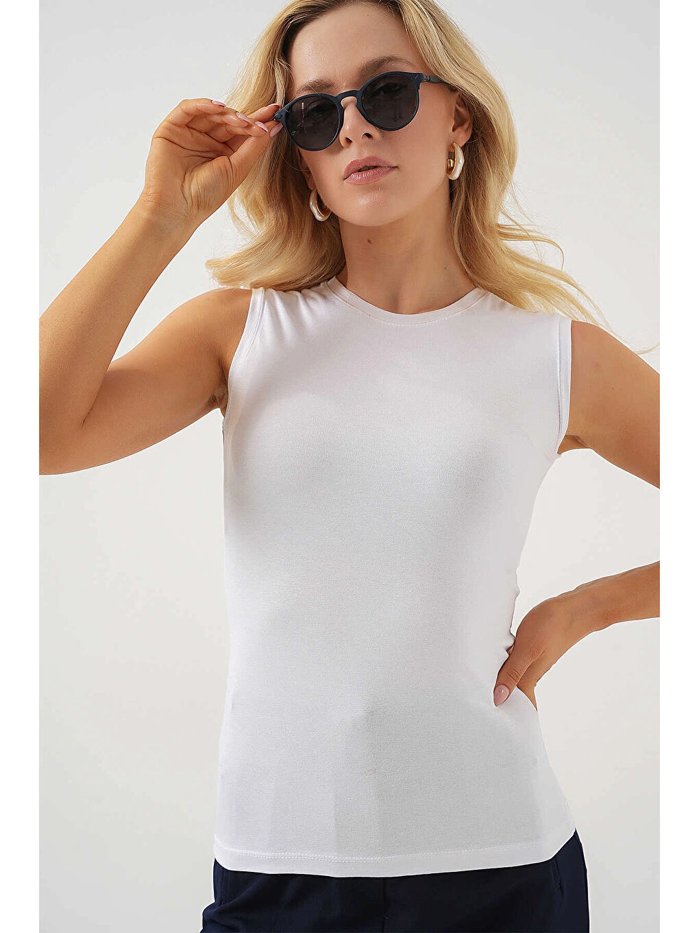 Kadın Beyaz Basic Sıfır Kol Body HZL25S-BD143471-4