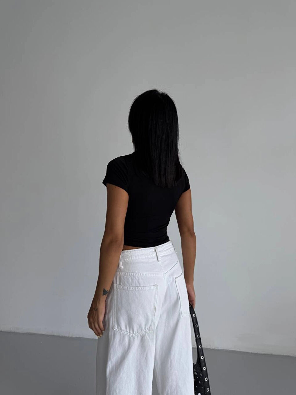 Kadın Siyah Bisiklet Yaka Sandy Bluz HZL25S-FRY123191-4