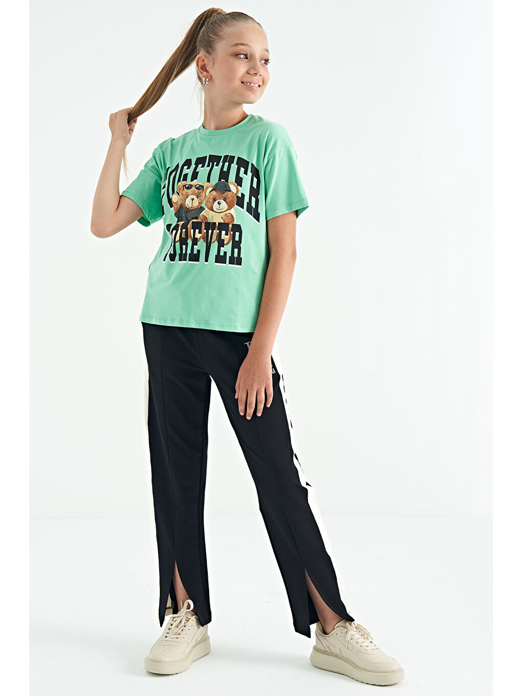 Turkuaz Su Yeşili Ayıcık Baskılı O Yaka Oversize Kısa Kol Kız Çocuk Tişört - 75116-3