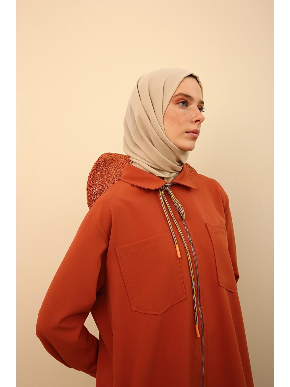 Kahverengi Yeni Kiremit Büyük Cepli Fermuarlı Rahat Kalıp Ferace