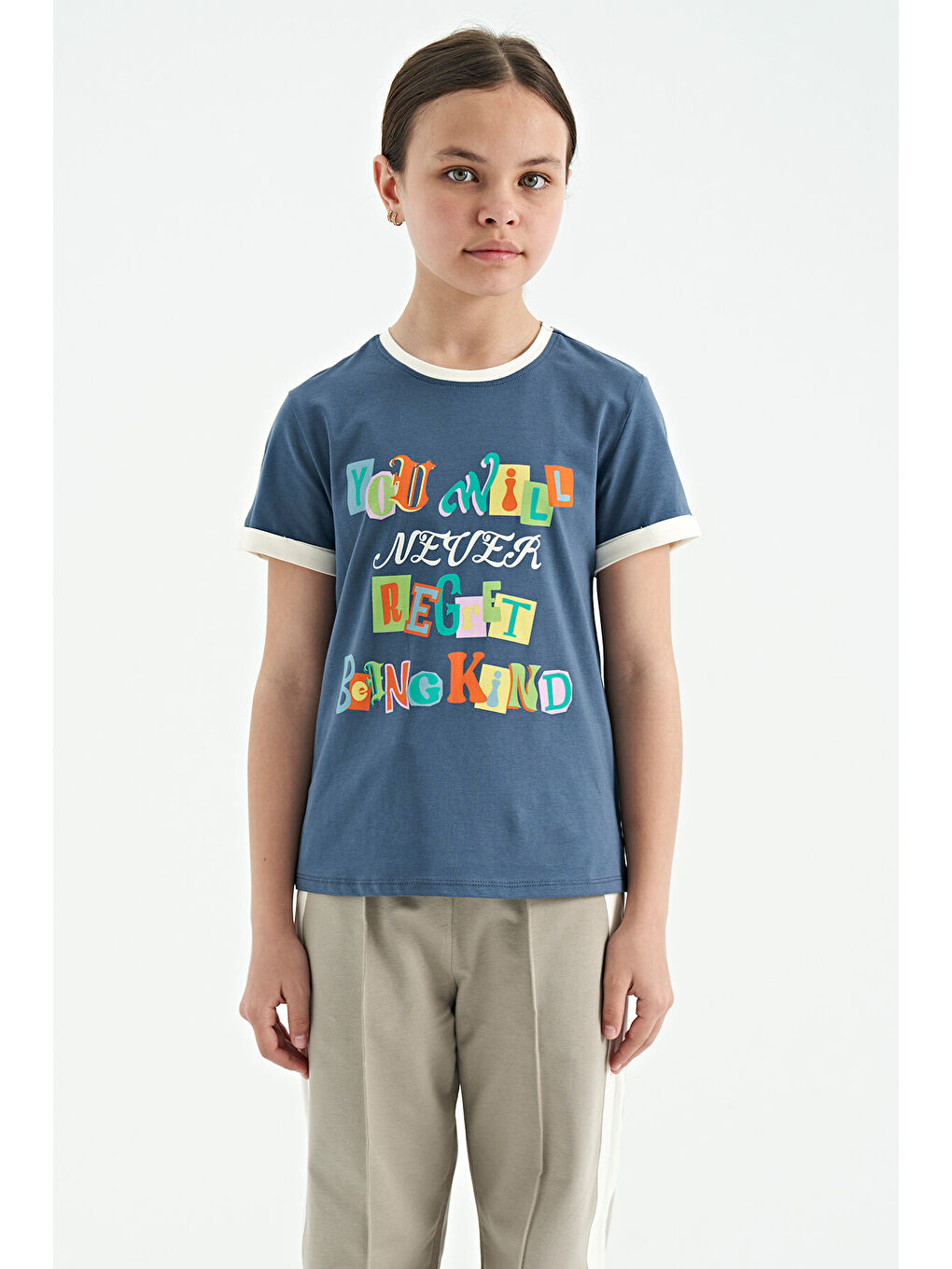 Petrol Renkli Yazı Detaylı O Yaka Rahat Form Kız Çocuk Tişört - 75109