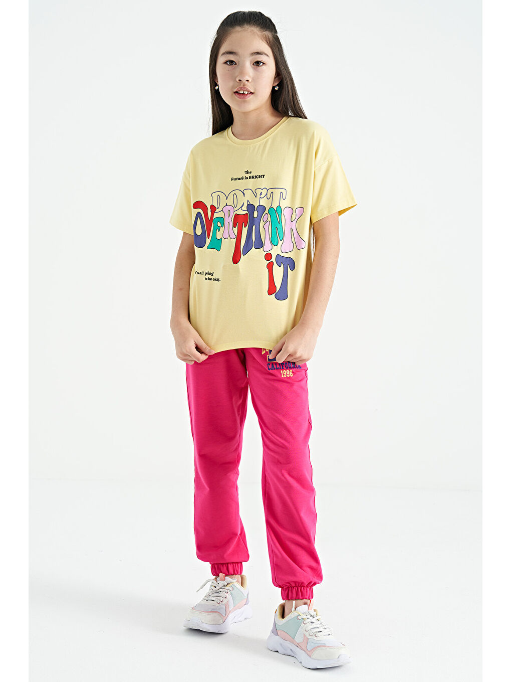 Sarı Renki Yazı Baskılı O Yaka Oversize Kısa Kollu Kız Çocuk Tişört - 75112-3