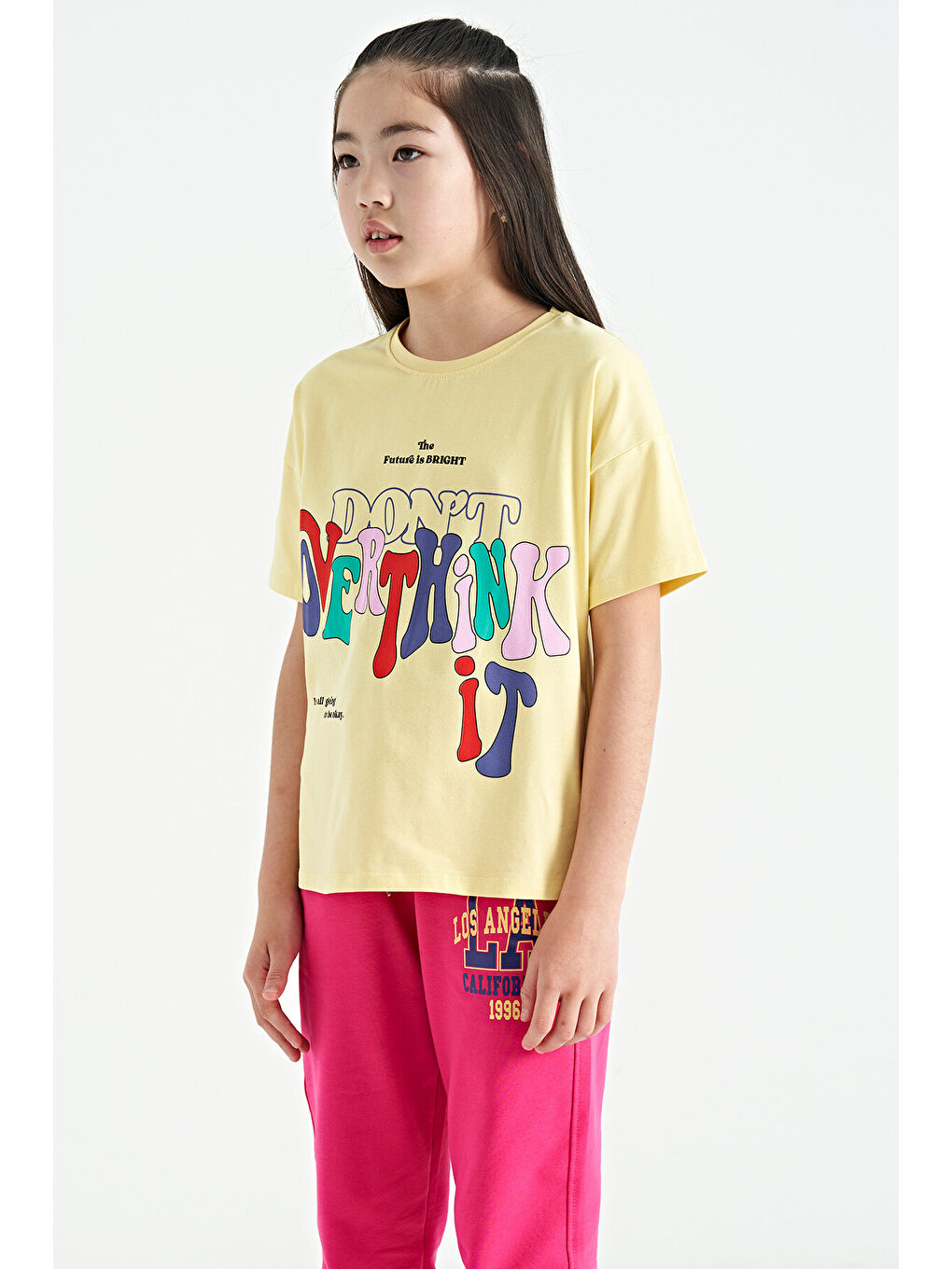 Sarı Renki Yazı Baskılı O Yaka Oversize Kısa Kollu Kız Çocuk Tişört - 75112-4