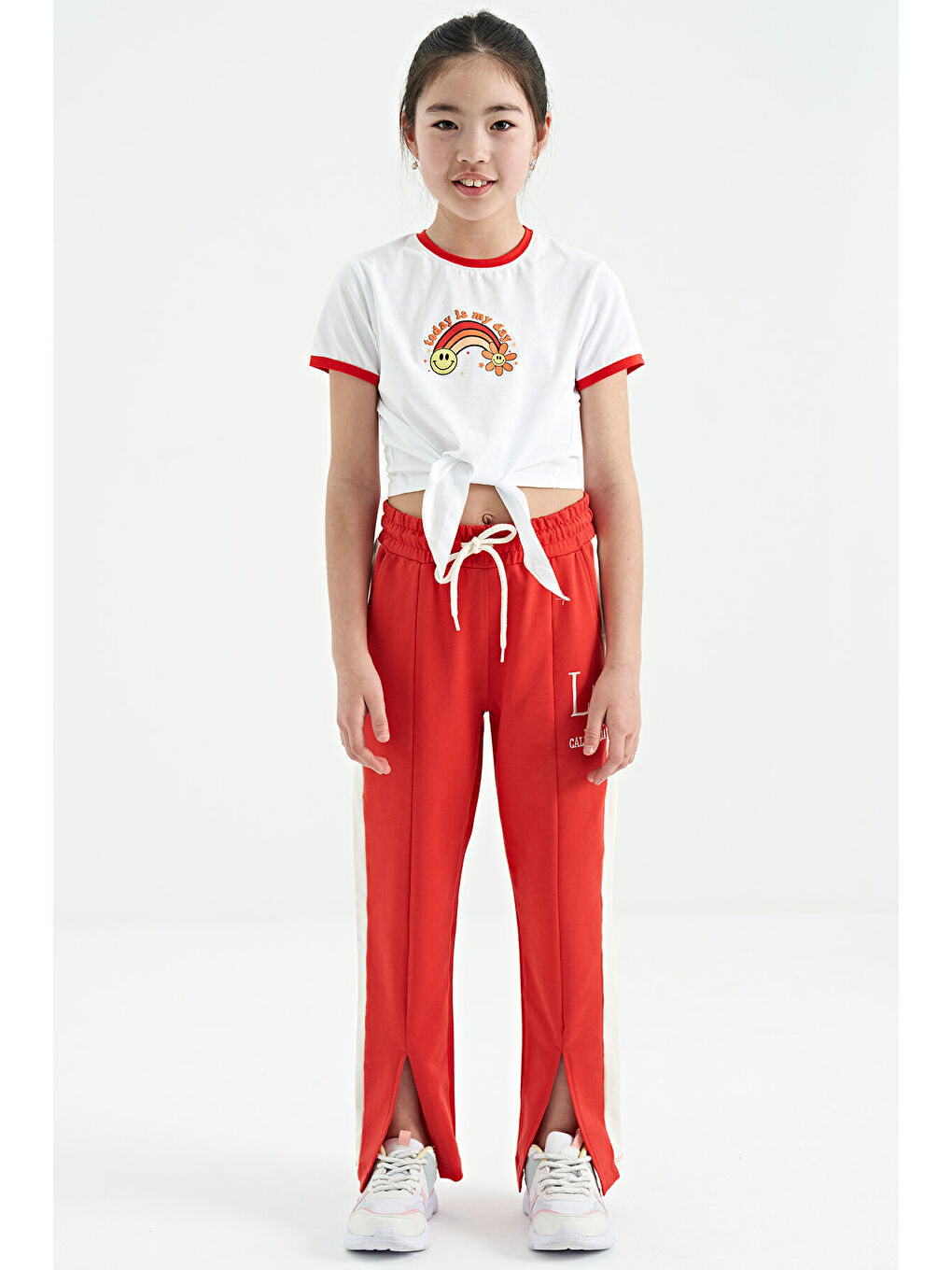 Kırmızı Fiesta Yazı Nakış Detaylı Bağcıklı Rahat Kalıp Kız Çocuk Eşofman Alt - 75121-3