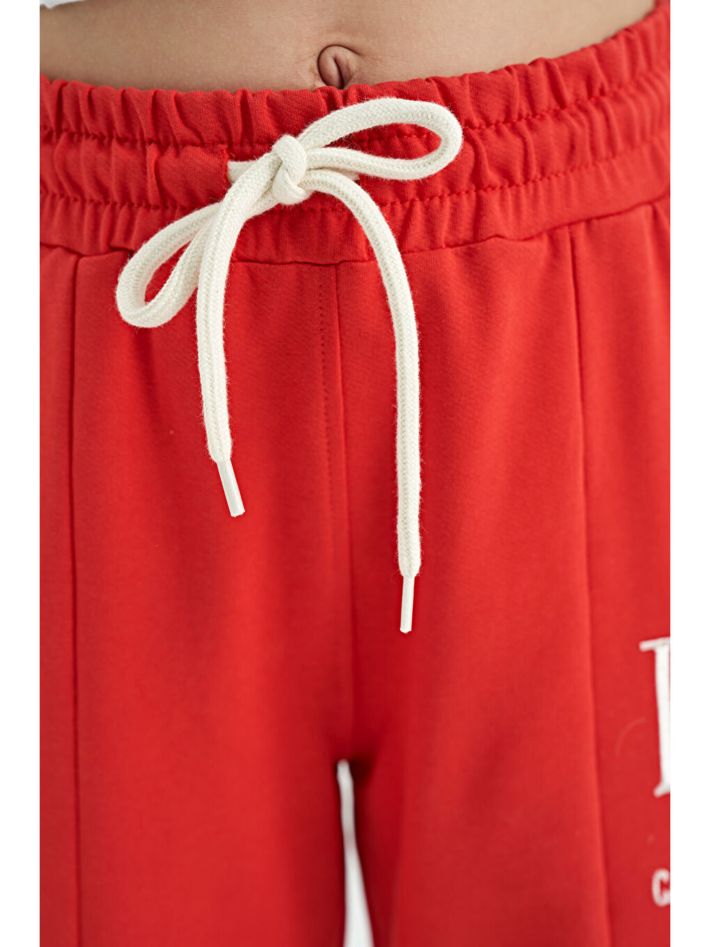 Kırmızı Fiesta Yazı Nakış Detaylı Bağcıklı Rahat Kalıp Kız Çocuk Eşofman Alt - 75121-5