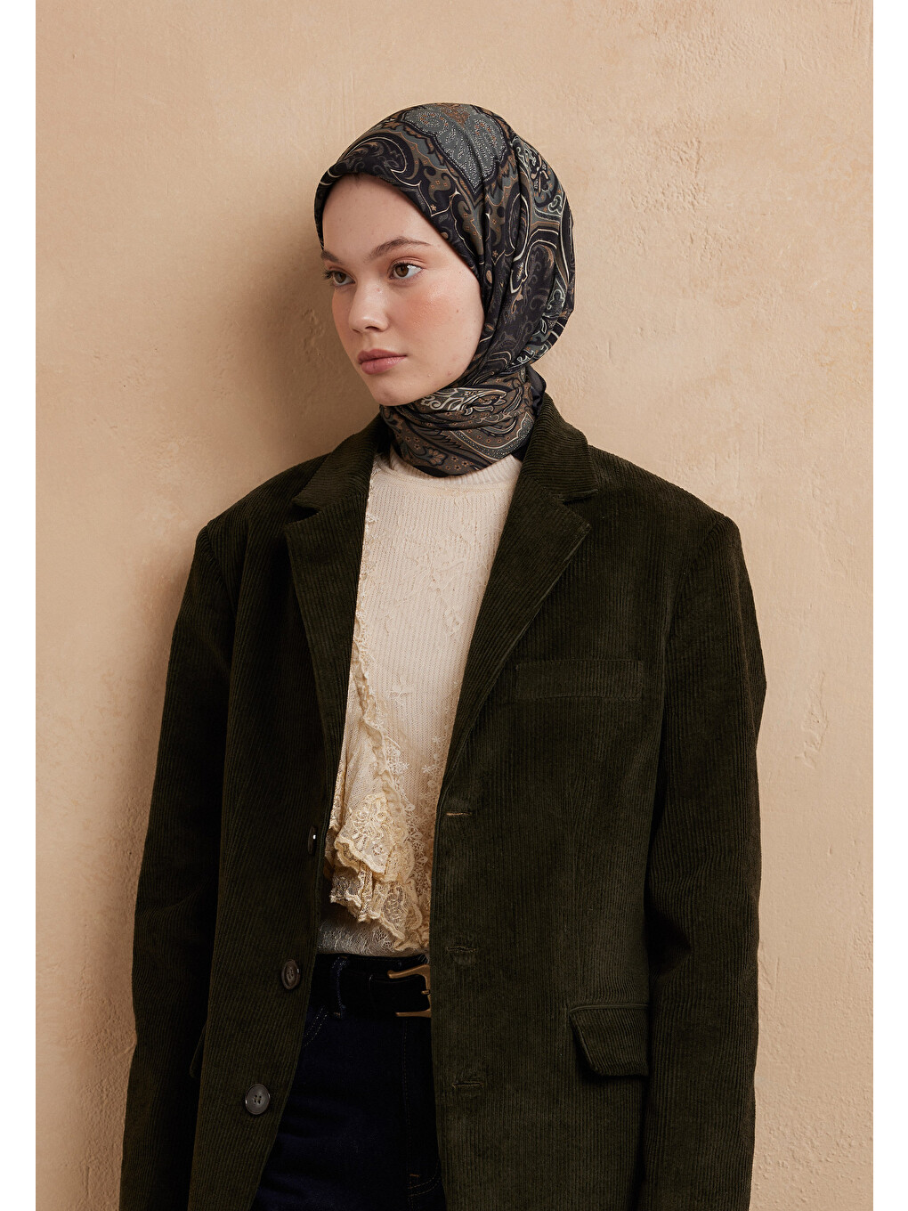 Vera Desen Pamuk İpek Eşarp Siyah-3