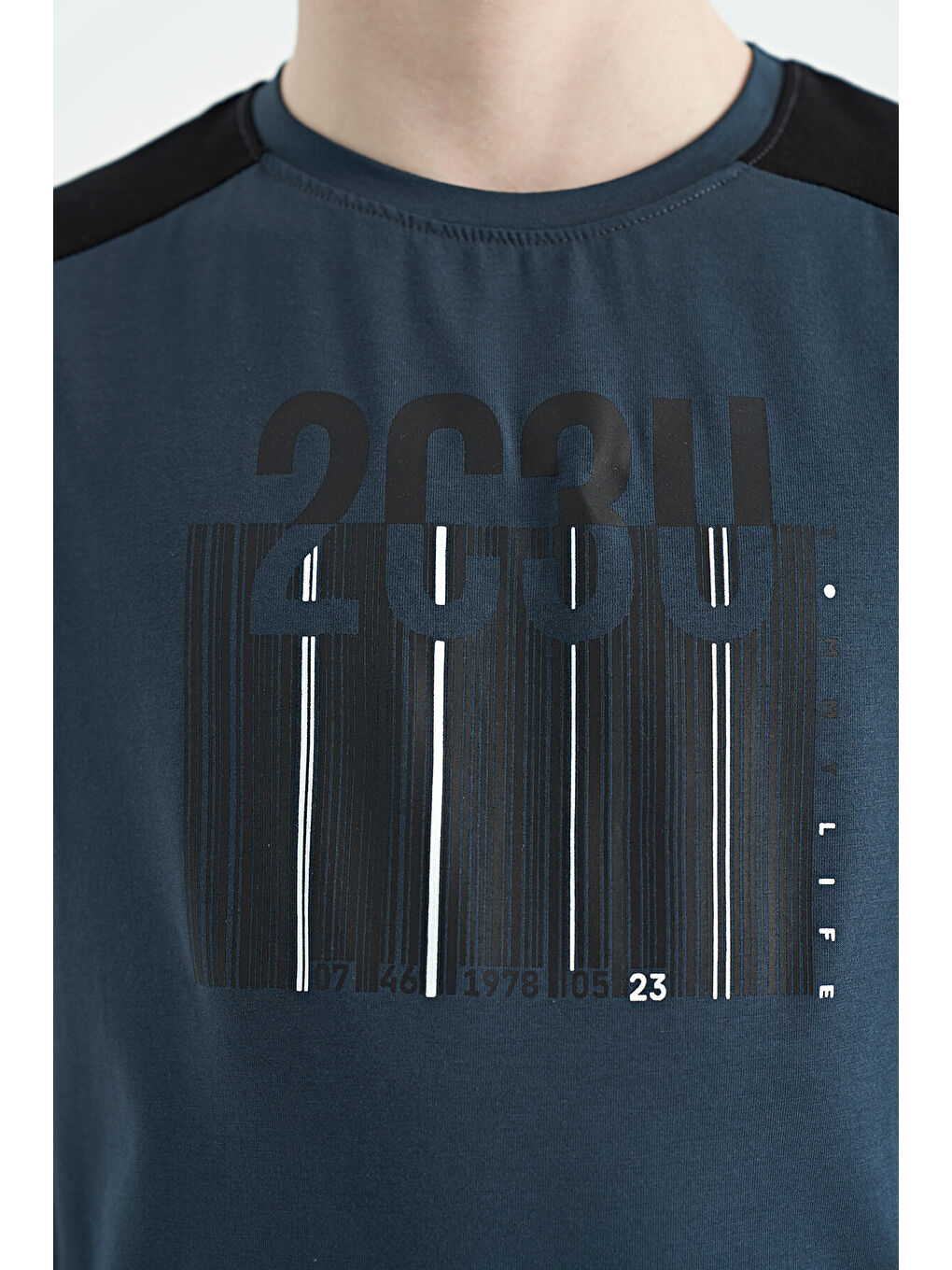 Orman Yeşili Baskı Detaylı O Yaka Standart Kalıp Erkek Çocuk Tişört - 11157-3