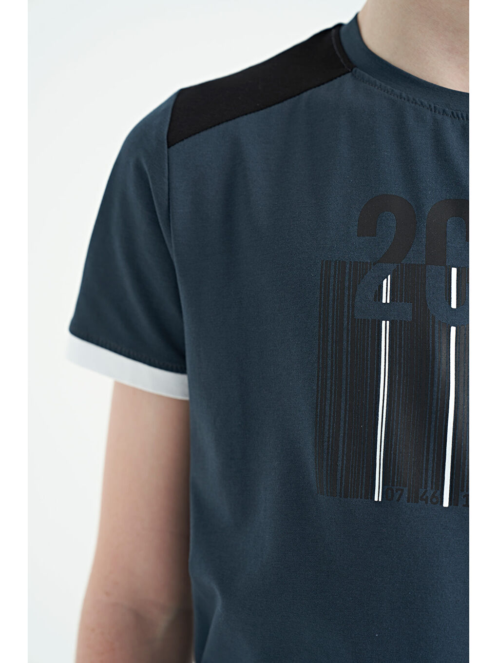 Orman Yeşili Baskı Detaylı O Yaka Standart Kalıp Erkek Çocuk Tişört - 11157-4