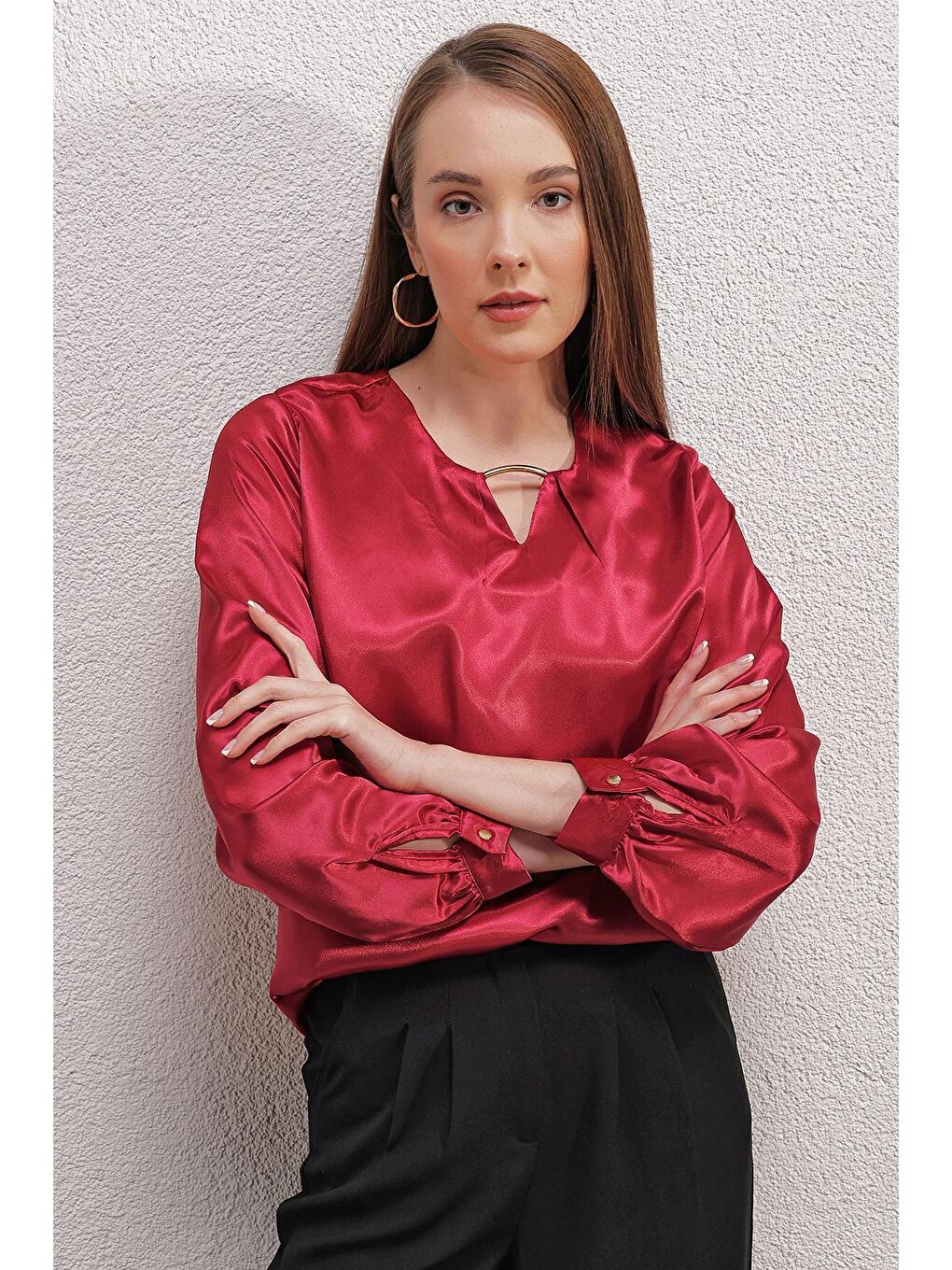 0448 Dökümlü Saten Bluz - Bordo-2