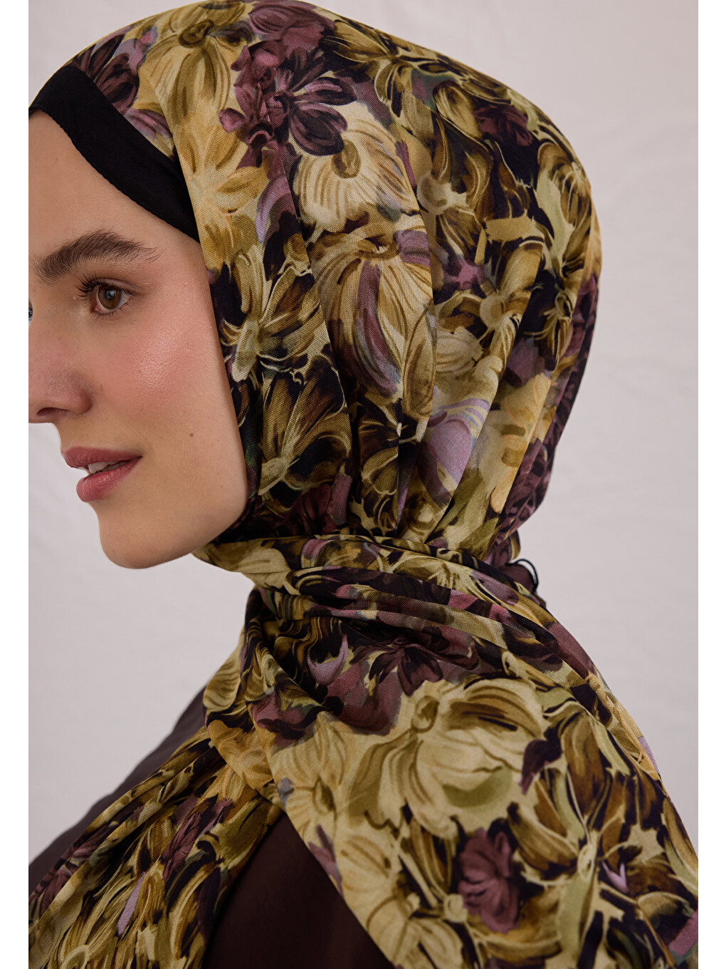 Summer Bloom Desen Rami Şal Siyah-9