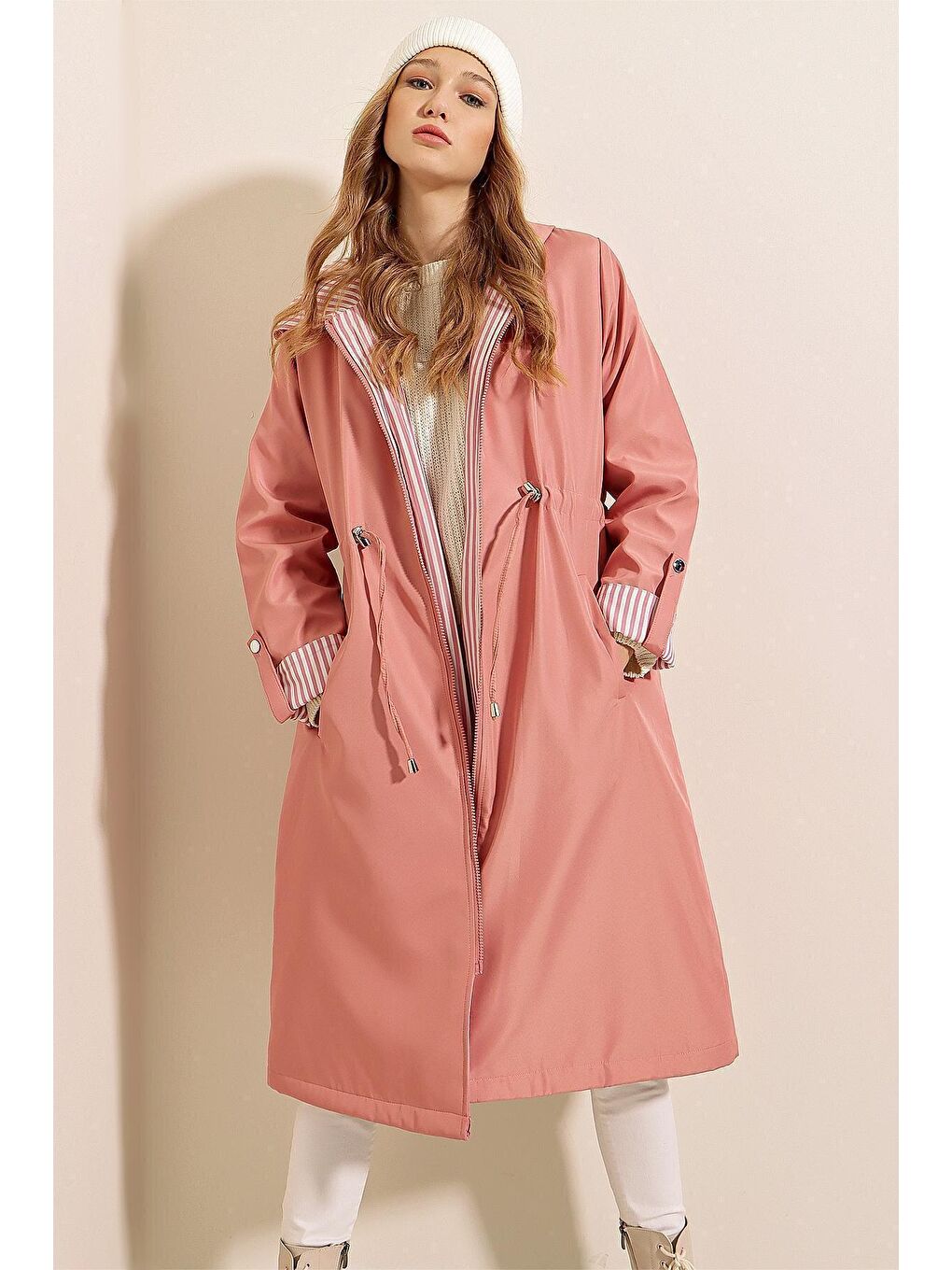 9091 Beli Büzgülü Kapüşonlu Trençkot - Pembe-3