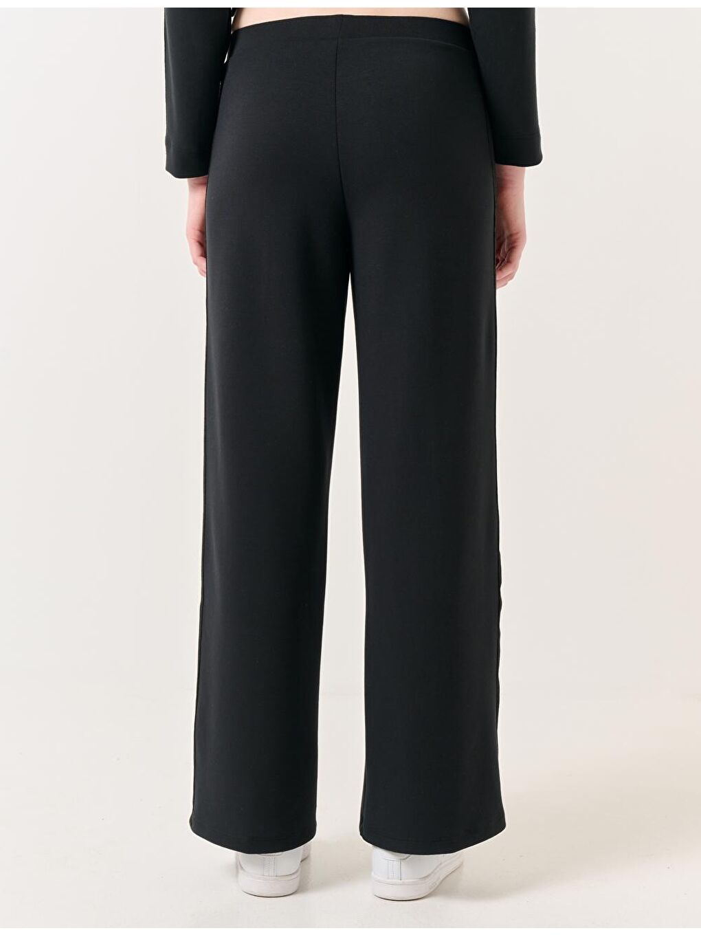 Siyah Yüksek Bel Bol Paça Örme Jogger Pantolon-5